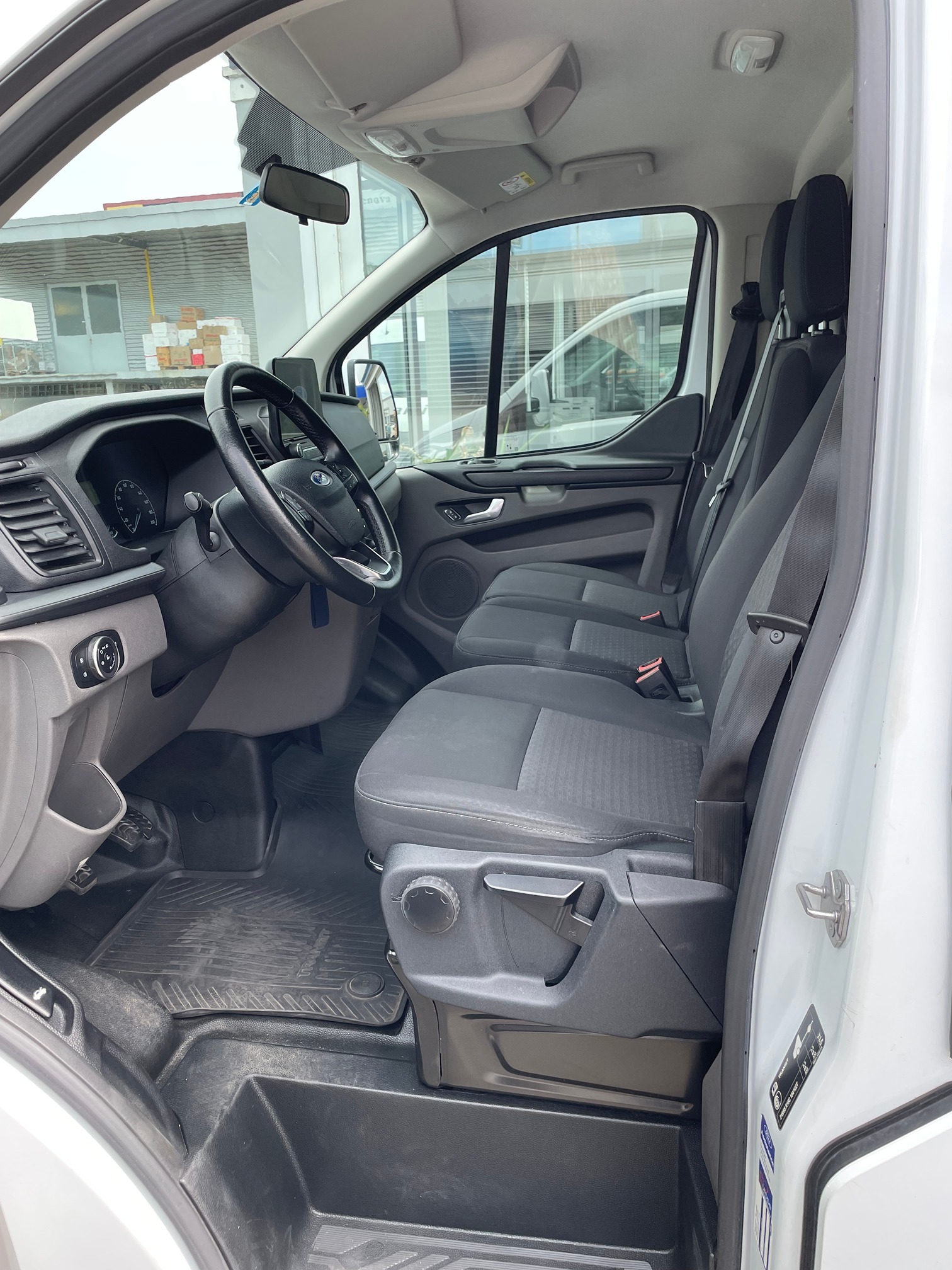 FORD Transit Custom — zdjęcie 3