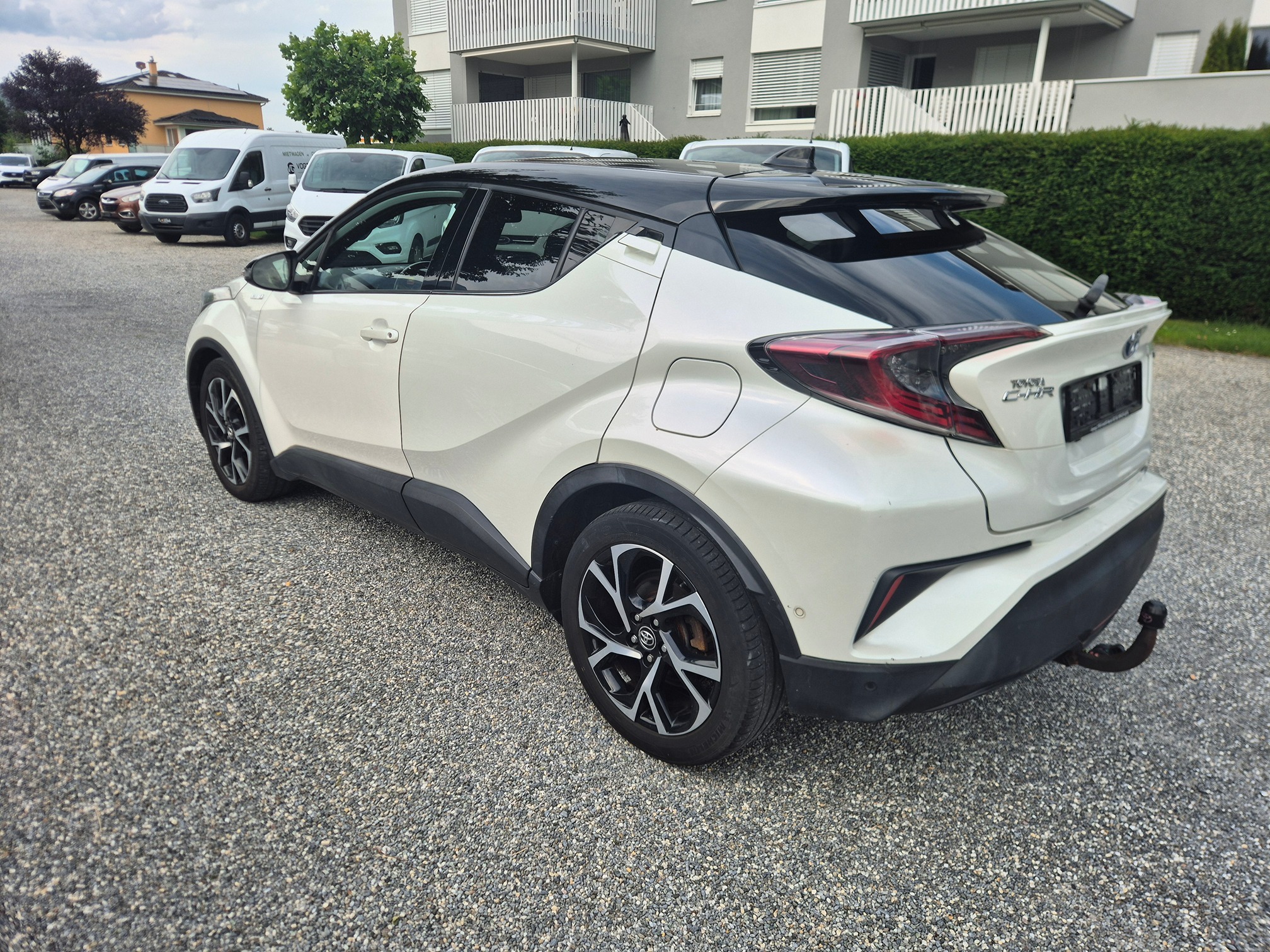 TOYOTA C-HR 1.8 HSD — zdjęcie 3
