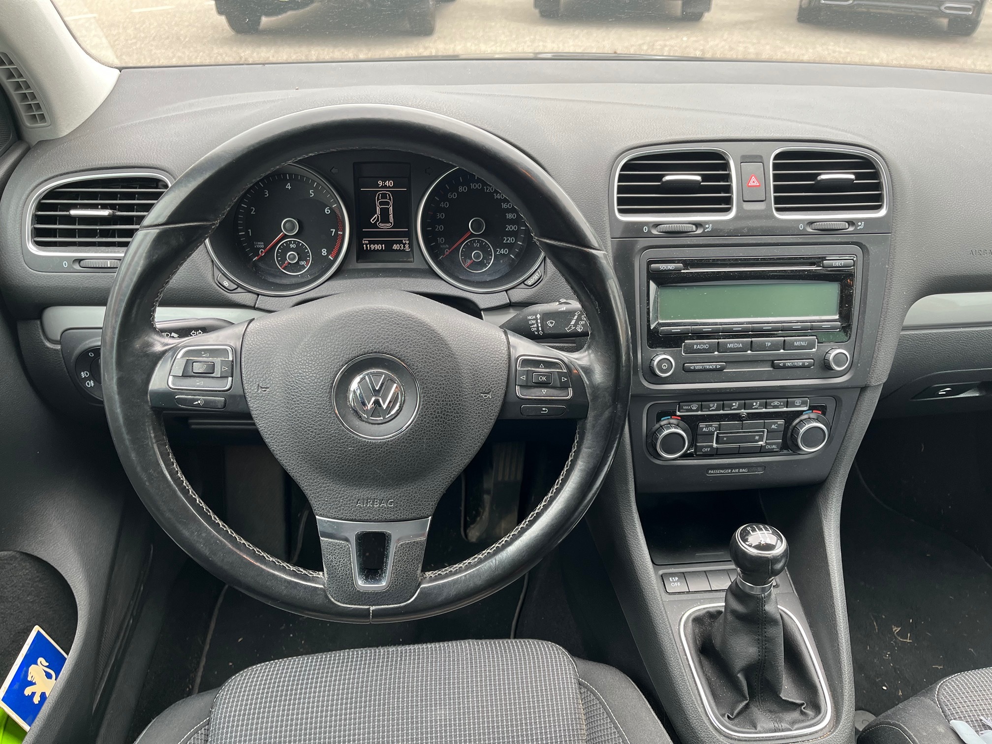 VW Golf VI 1.6 Trendline manuell — zdjęcie 12