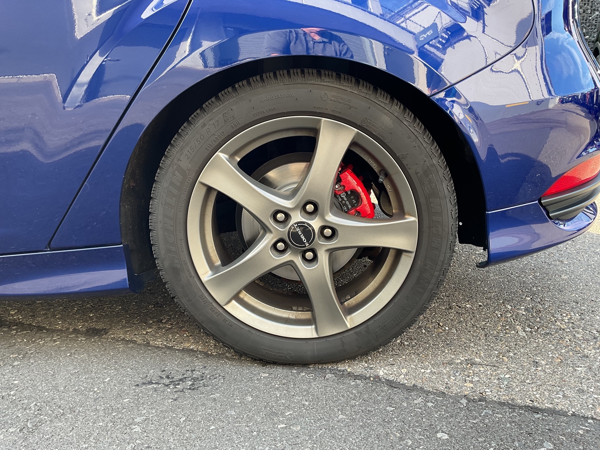 FORD Focus ST 2.0 TDCi — zdjęcie 10