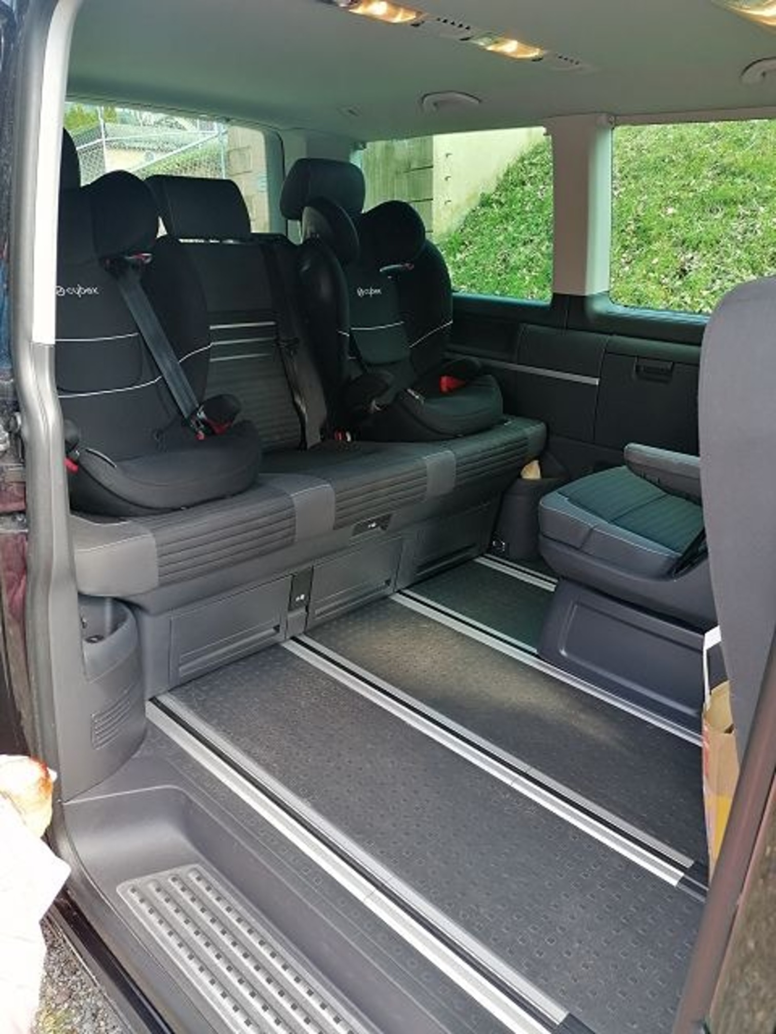 VW T5 Multi.D 4M BMT — zdjęcie 3