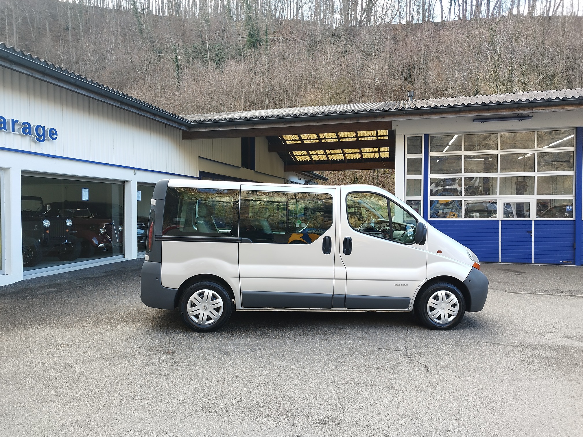 RENAULT Trafic dCi 100 — zdjęcie 12