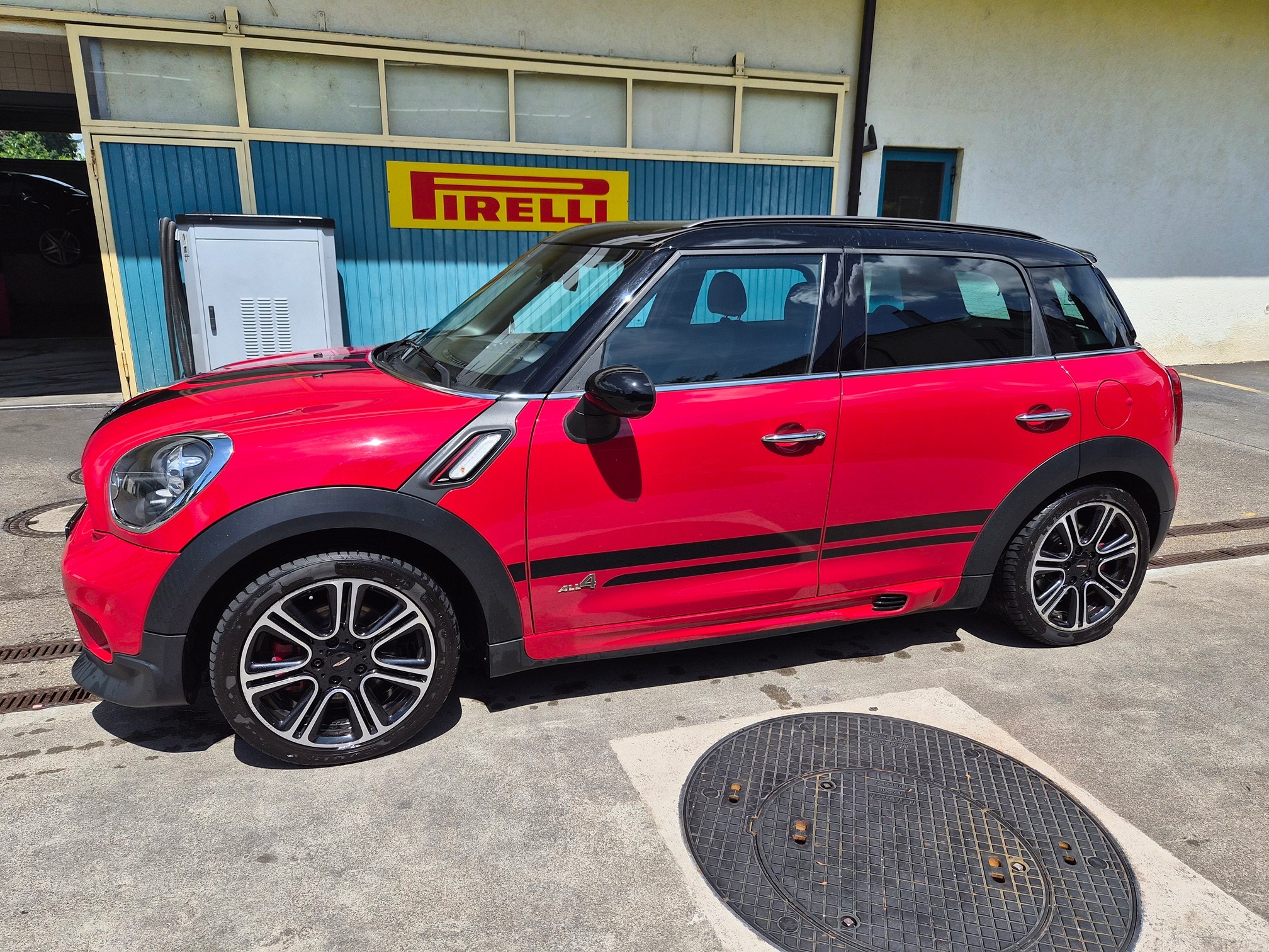 MINI JCW ALL4 — zdjęcie 3