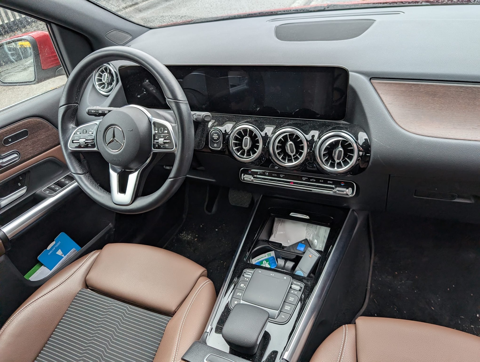MERCEDES-BENZ B 220 4m — zdjęcie 10