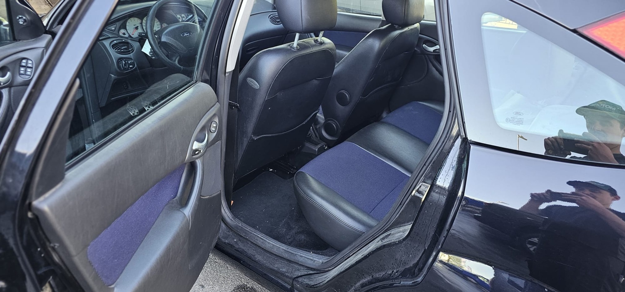 FORD Focus ST 170 — zdjęcie 9