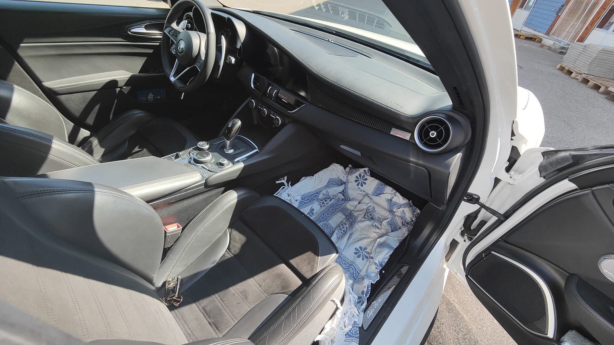 ALFA ROMEO Giulia 2.0 Q4 — zdjęcie 10