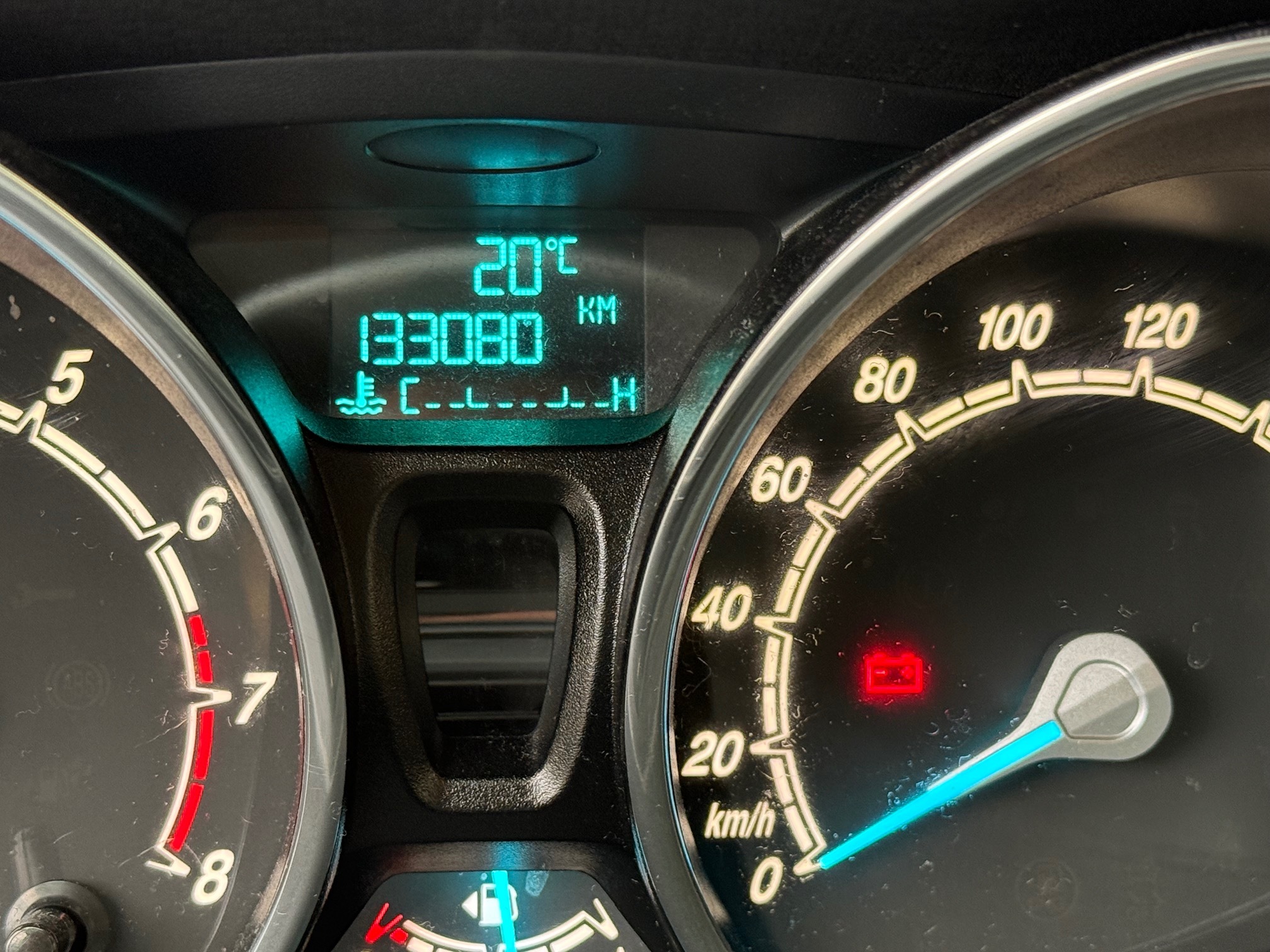 FORD Fiesta 1.0 SCTi EcoBoost Titanium — zdjęcie 10
