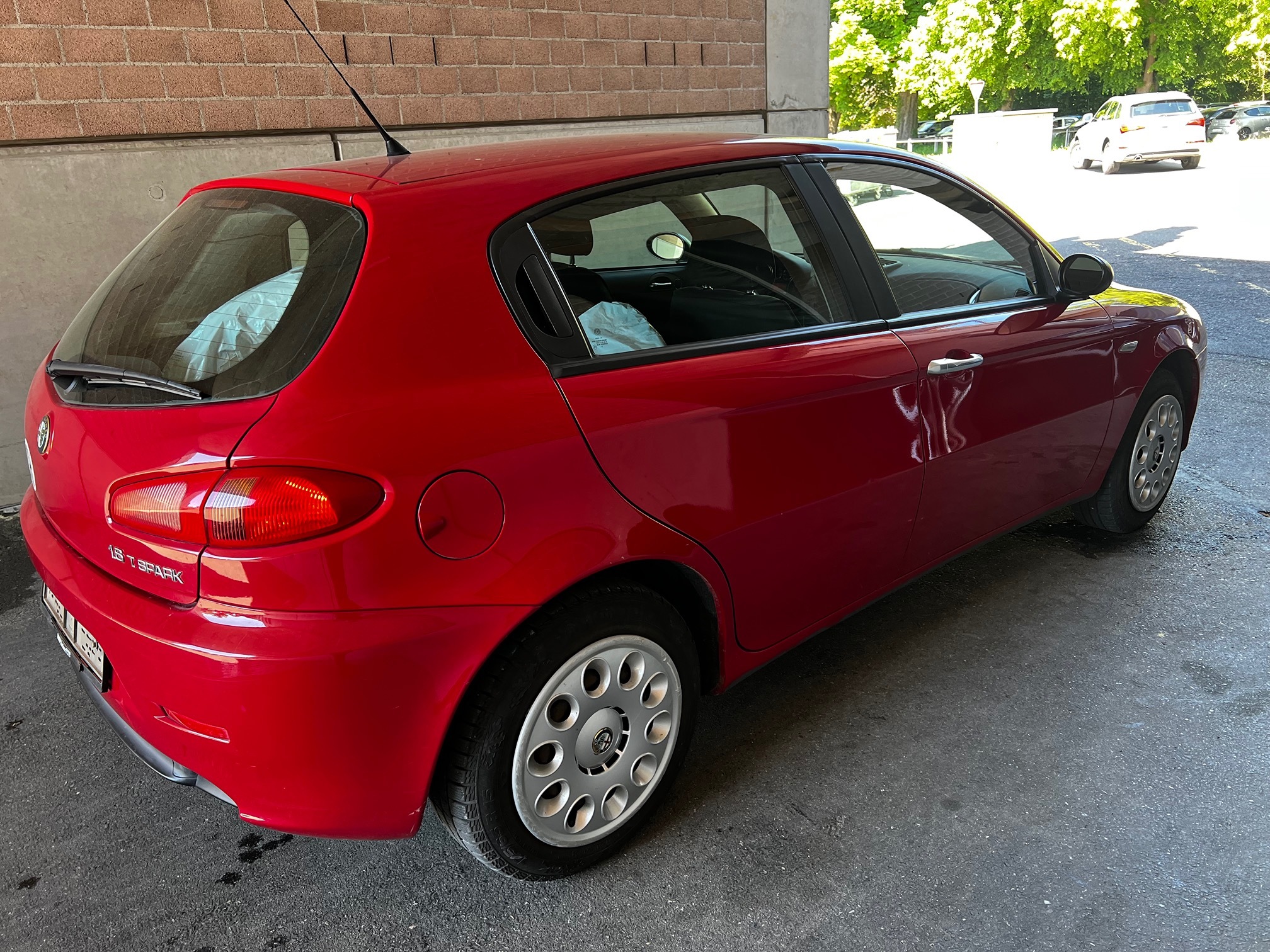 ALFA ROMEO 147 1.6 TS 16V — zdjęcie 6