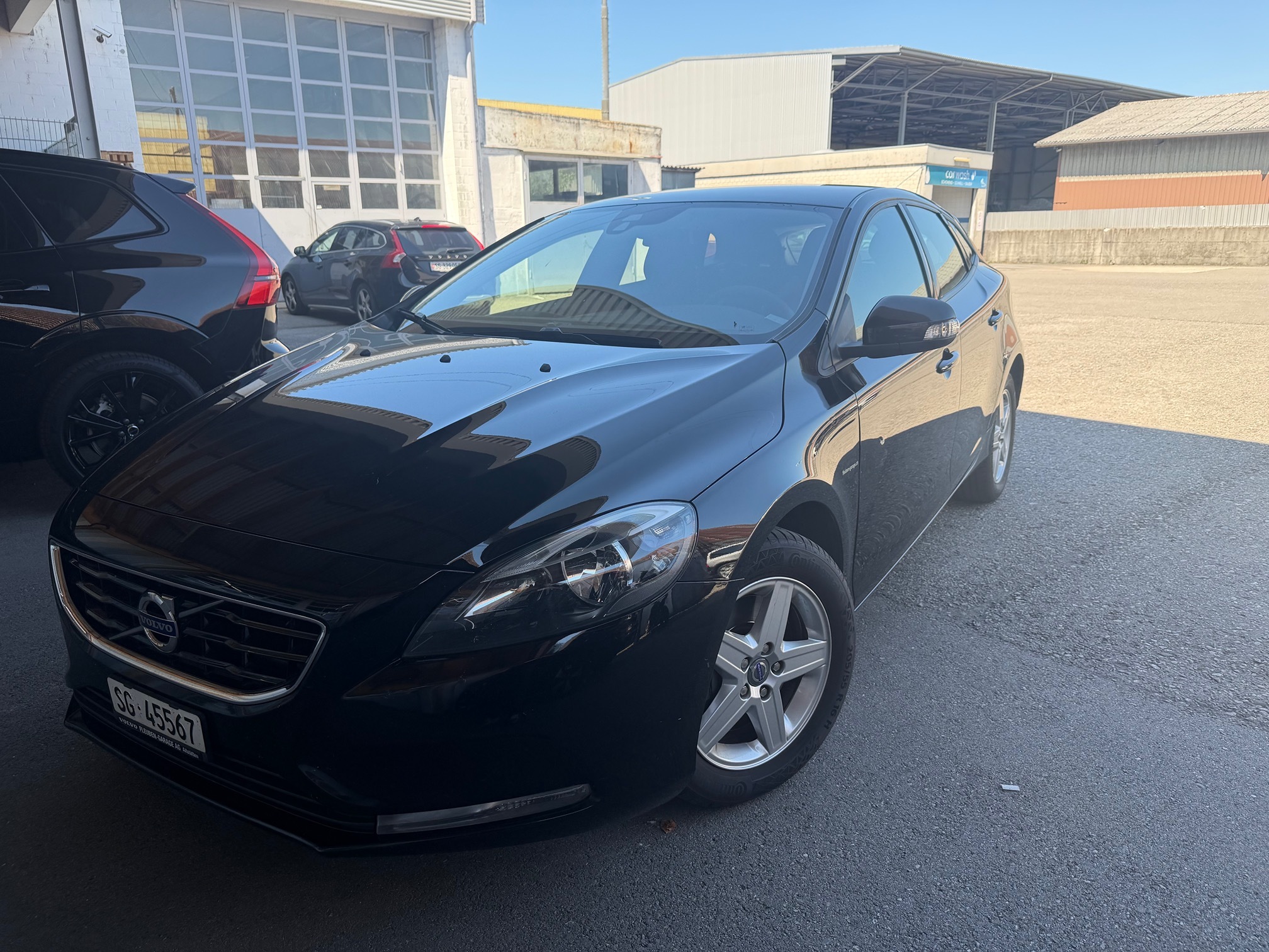 VOLVO V40 D3