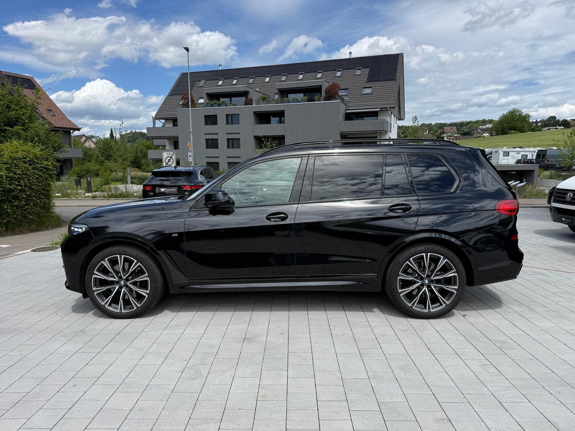 BMW X7 xDrive40d — zdjęcie 3