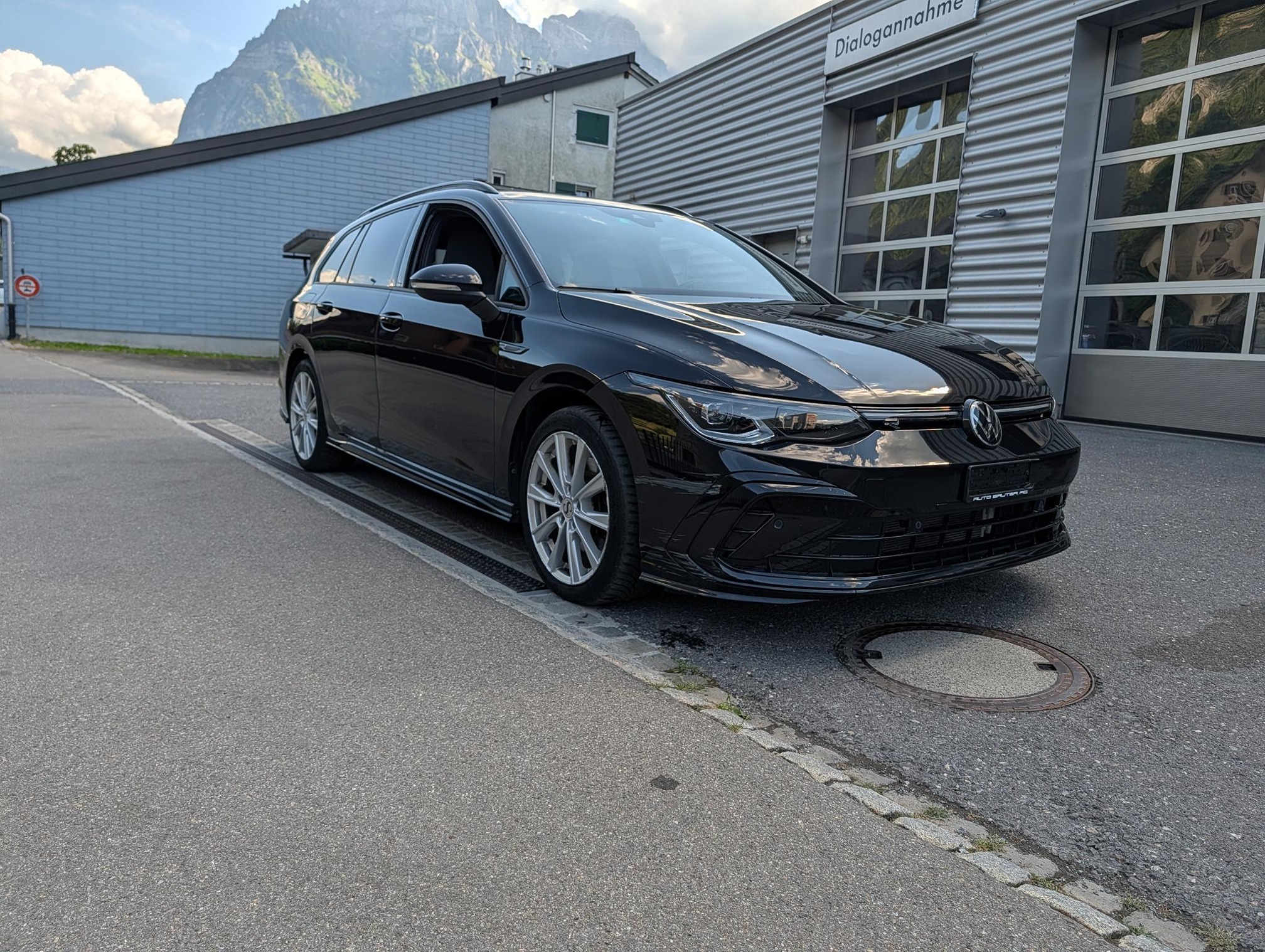 VW Golf 8 V 2.0 4M — zdjęcie 8