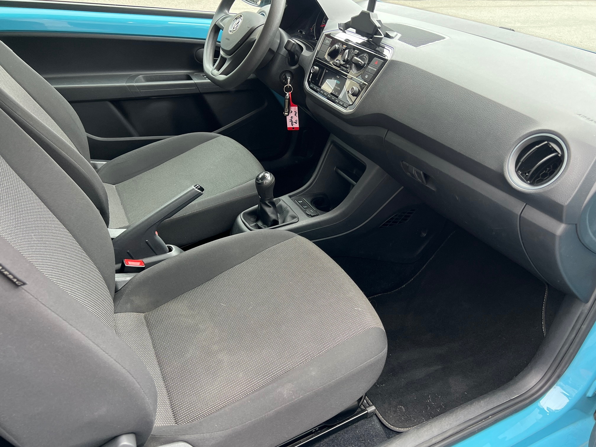 VW UP 1.0 BMT 44kW — zdjęcie 15