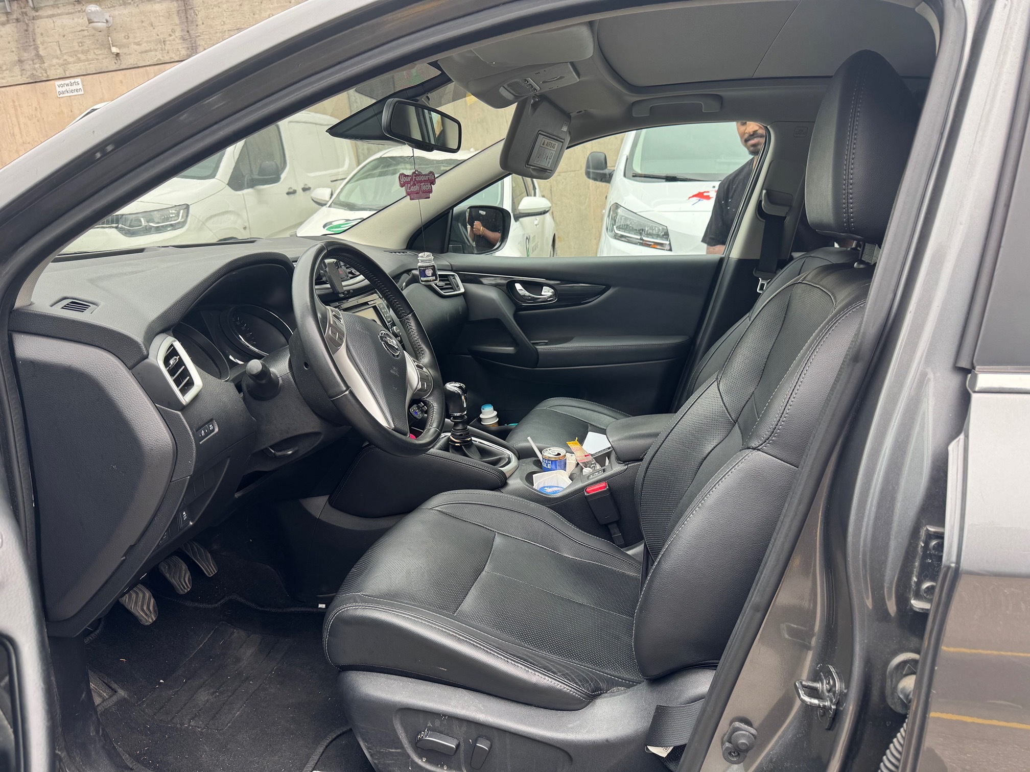 NISSAN Qashqai — zdjęcie 15