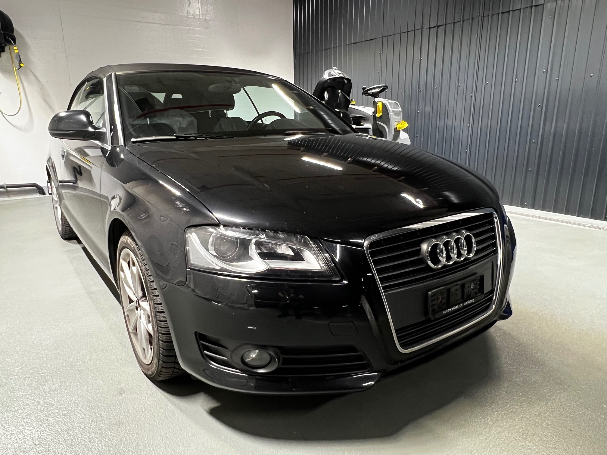 AUDI A3 Cabrio 2.0 TDI — zdjęcie 10