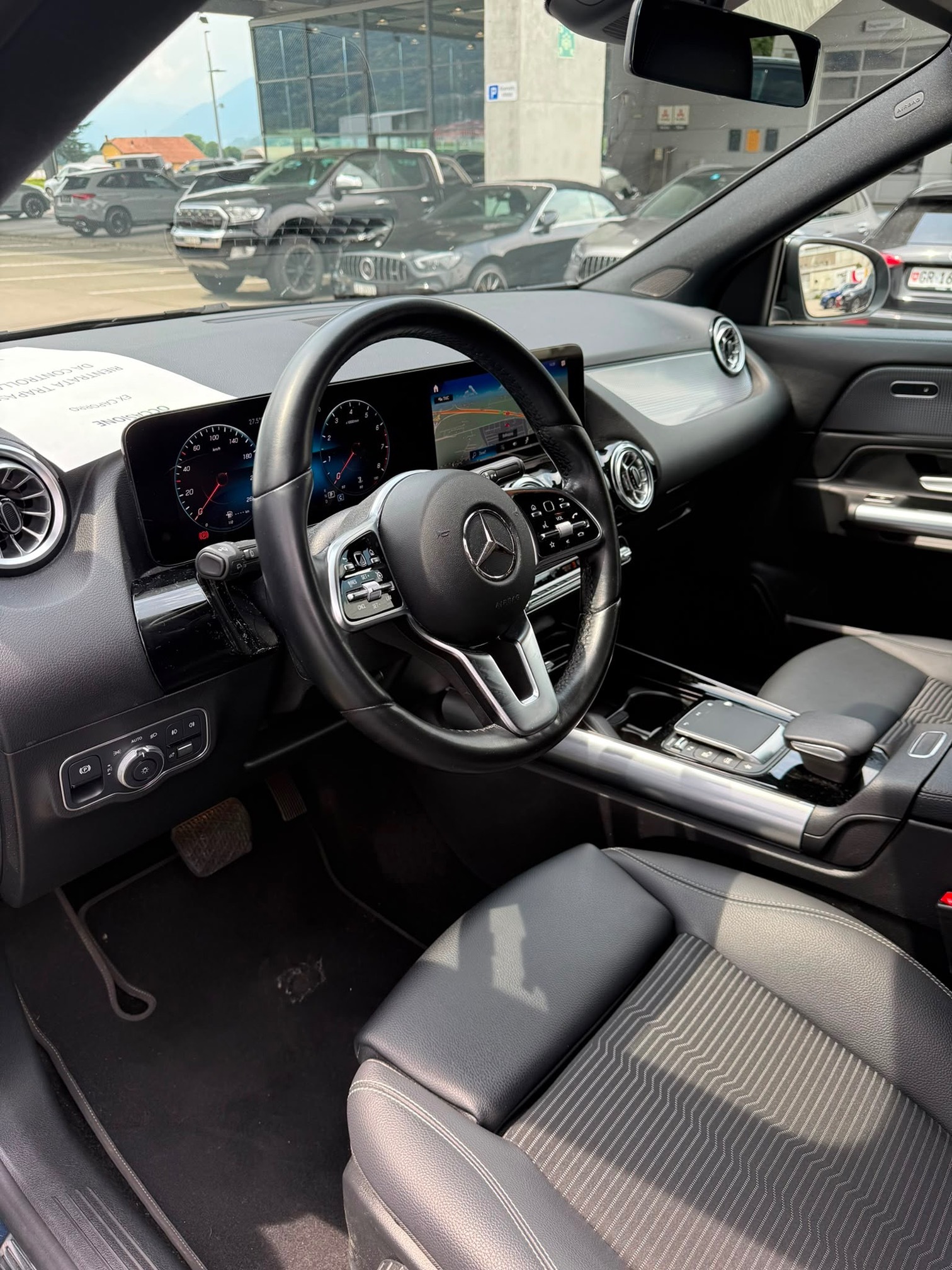 MERCEDES-BENZ GLA 250 4MATIC Progressive Line — zdjęcie 15