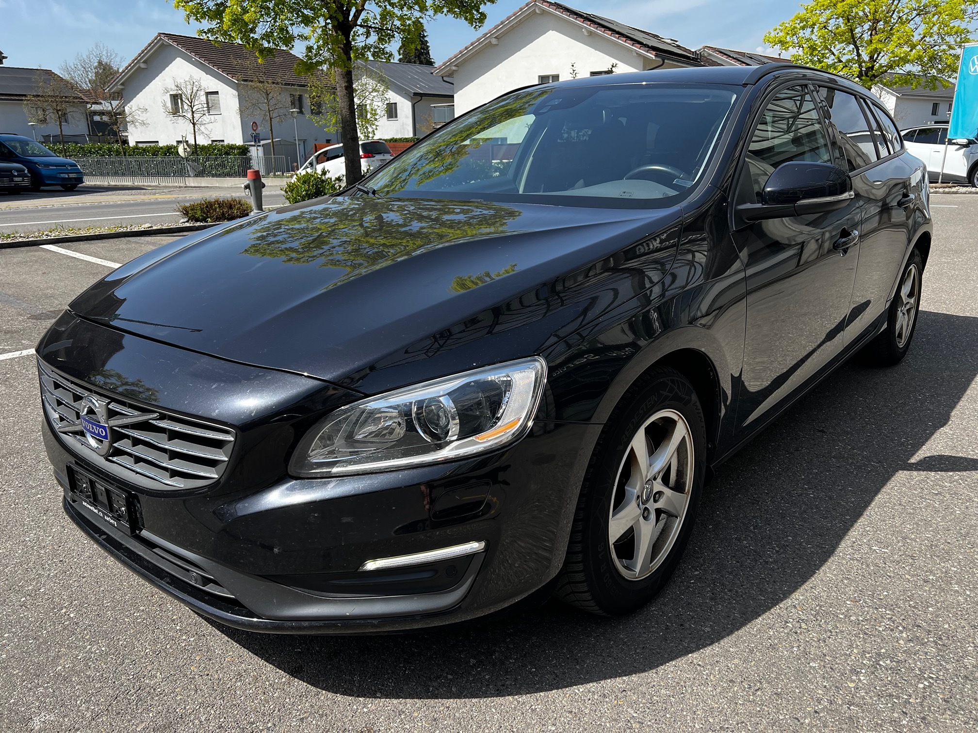 VOLVO V60 D3 — zdjęcie 1
