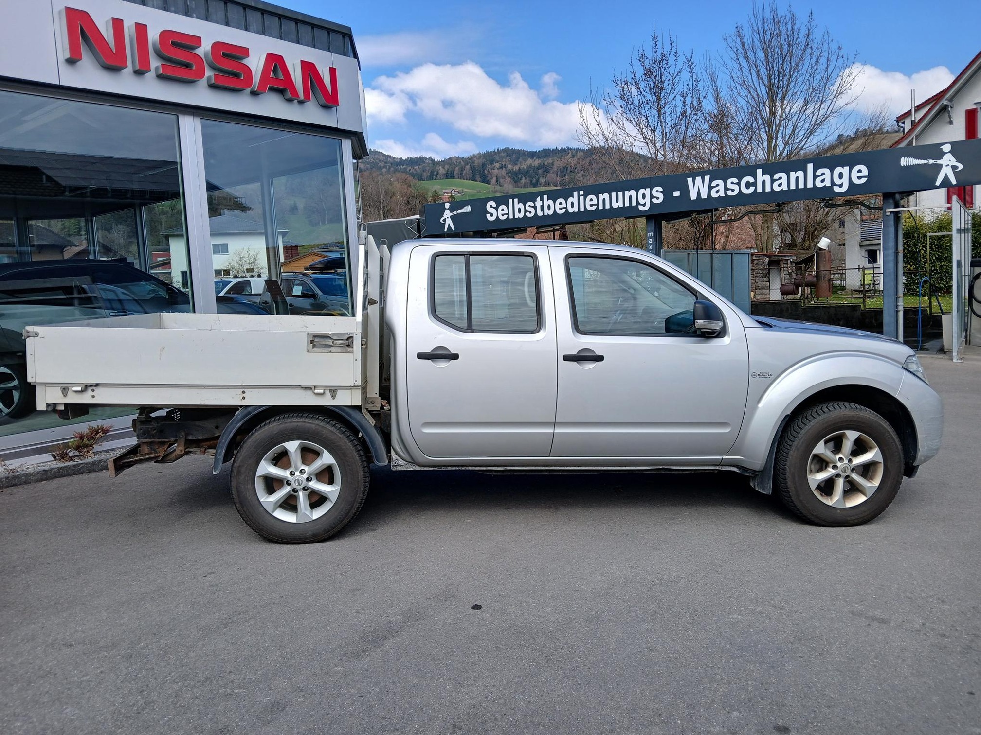 NISSAN Navara DC 4WD MT — zdjęcie 7