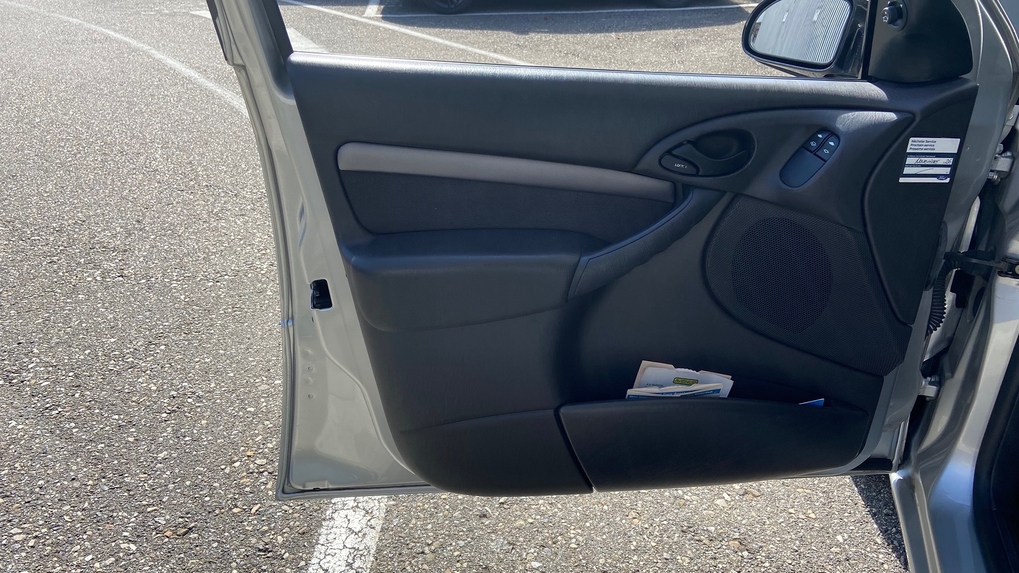FORD Focus 2.0 16V — zdjęcie 11
