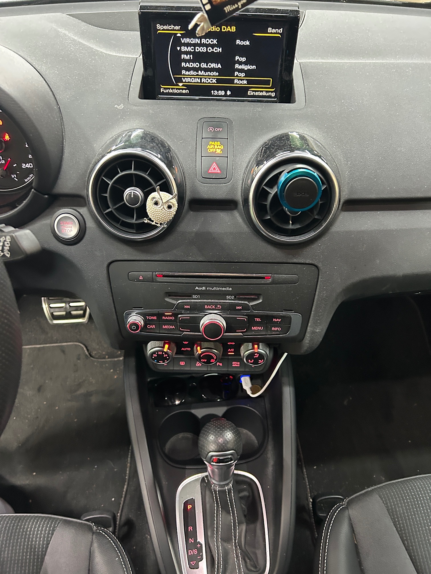 AUDI A1 SB 1.4TFSI — zdjęcie 9