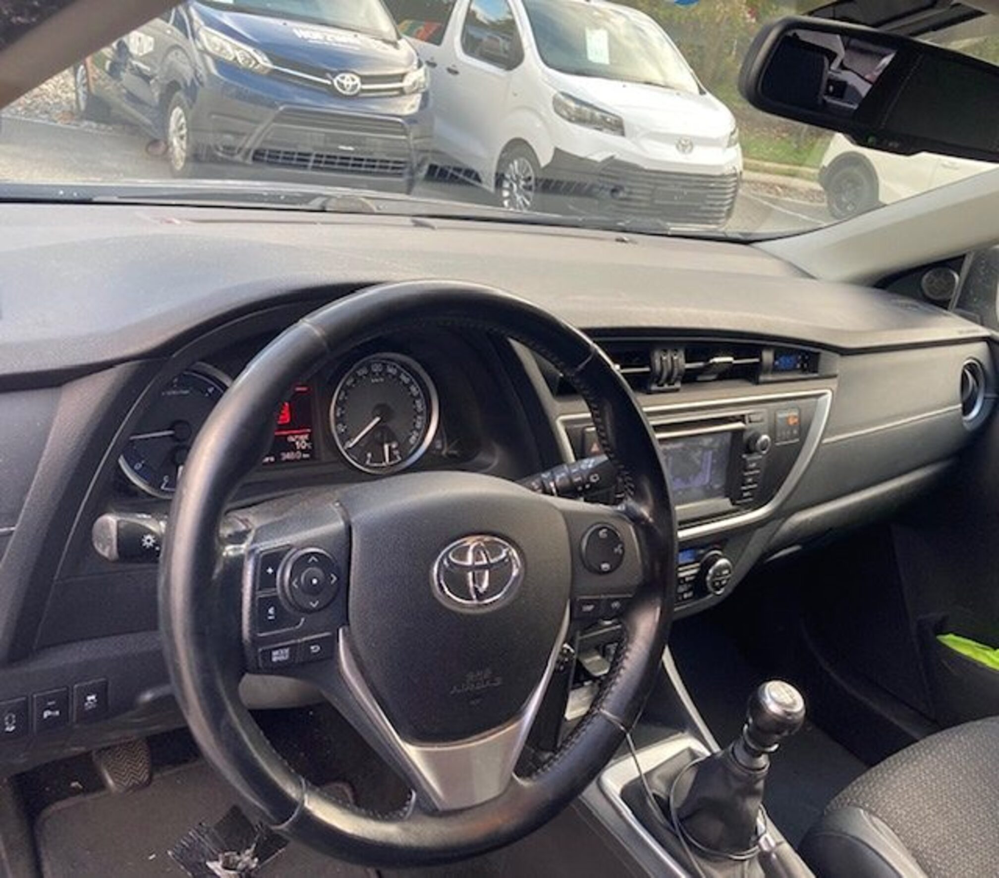 TOYOTA Auris 2.0 DPF — zdjęcie 7