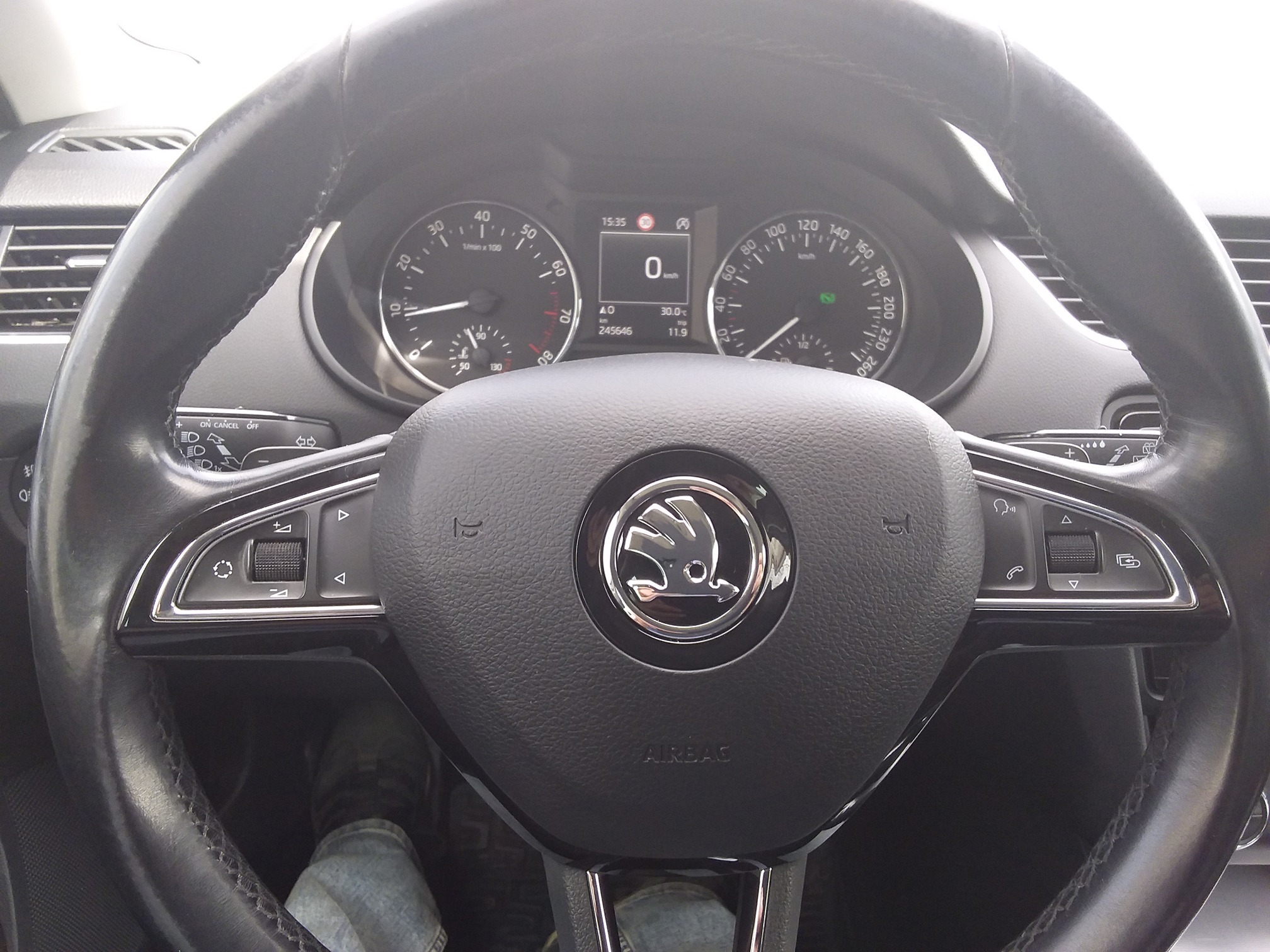 SKODA Octavia 1.8 C 4x4 — zdjęcie 12