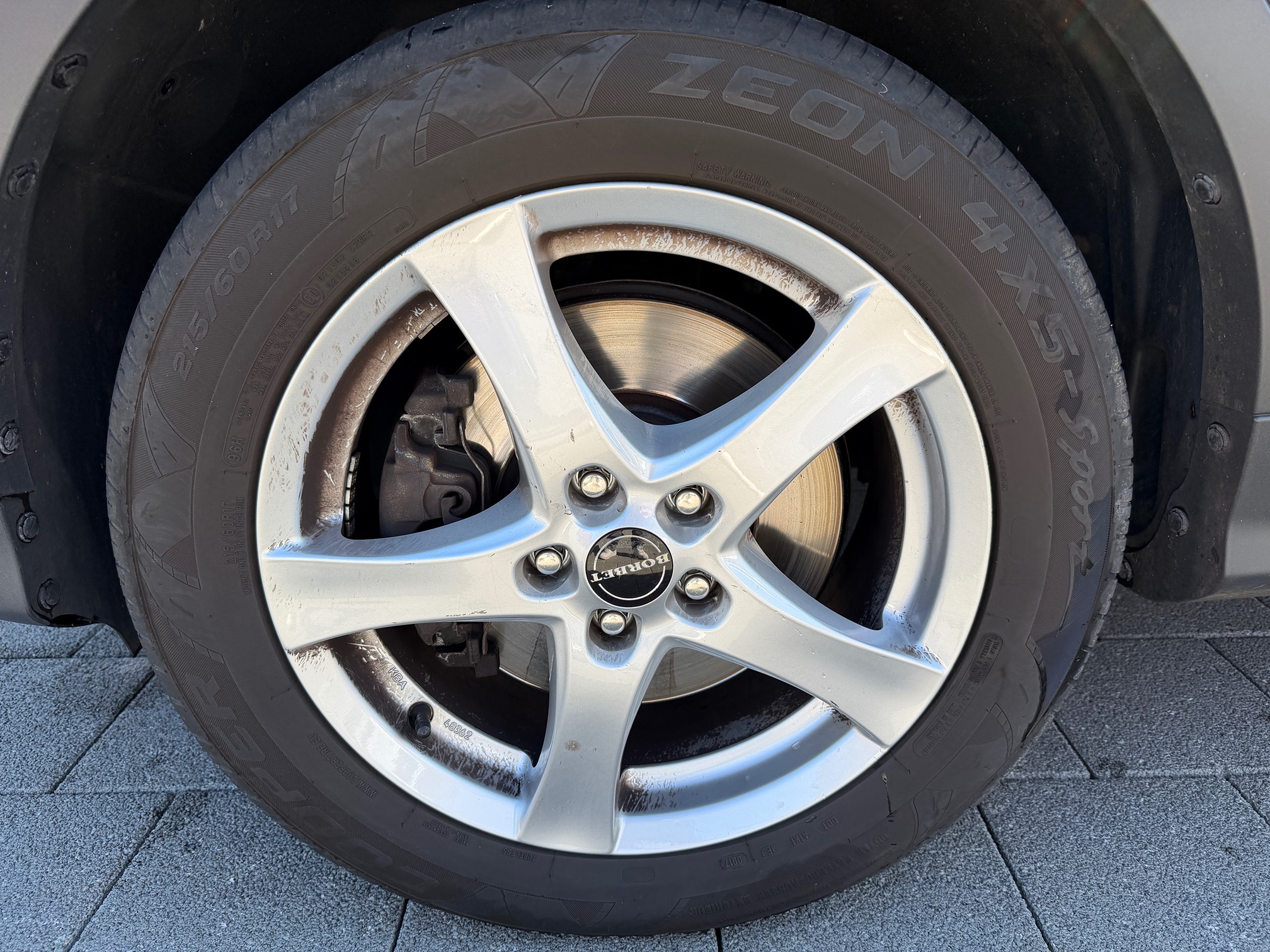 FORD Kuga 2.0 TDCi 4x4 — zdjęcie 11