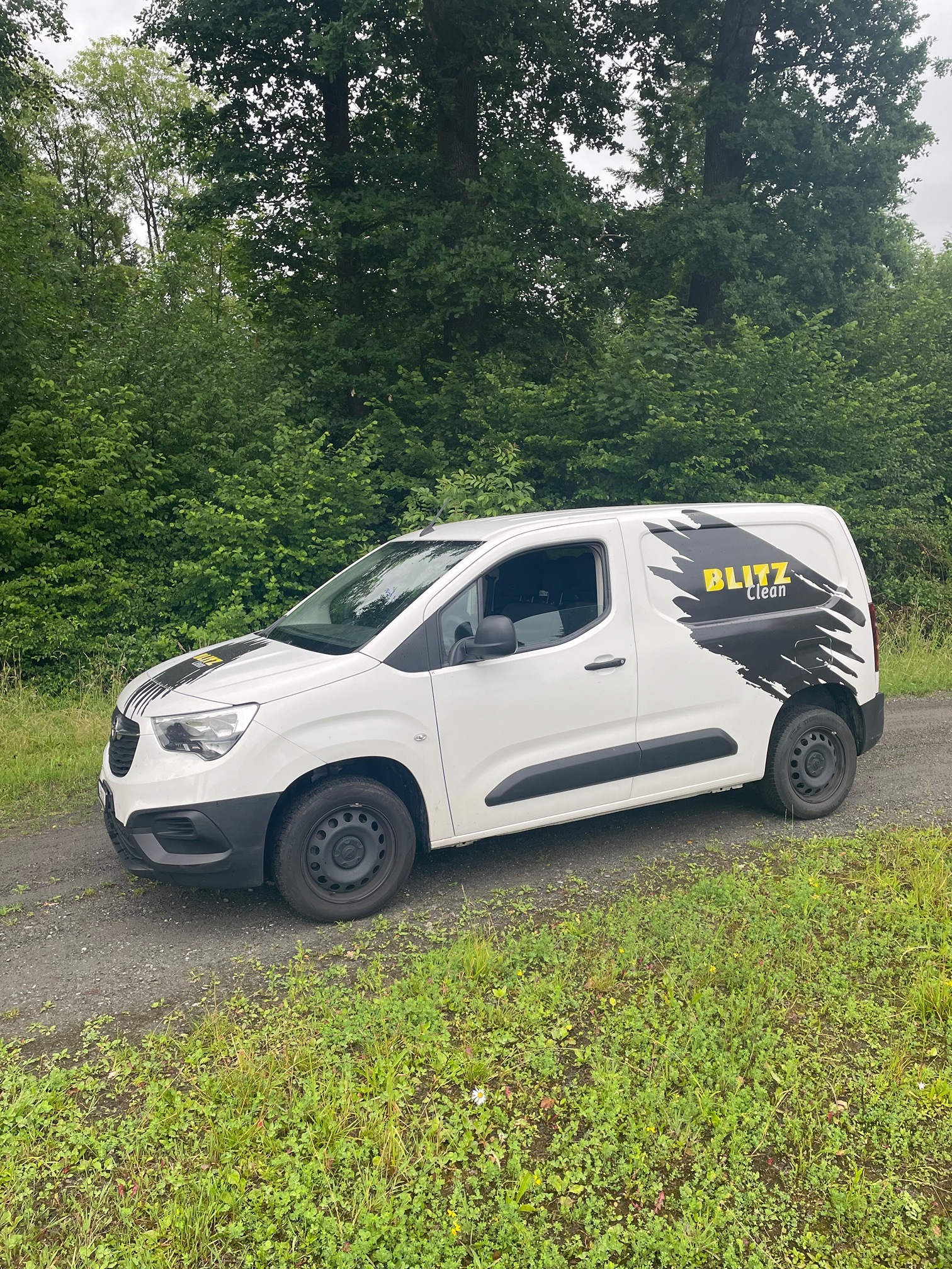 OPEL Combo Cargo 1.5 Diesel — zdjęcie 1