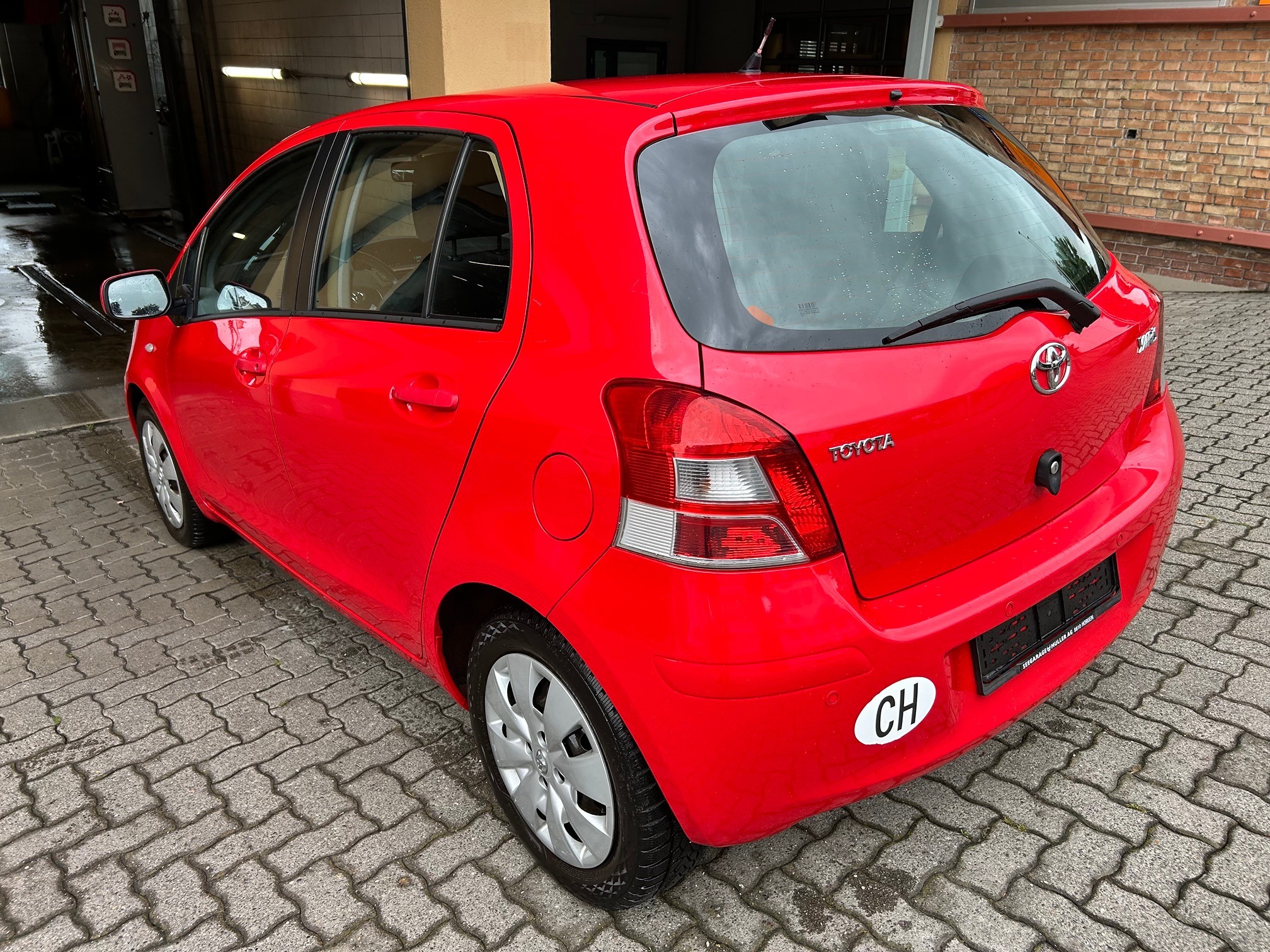 TOYOTA Yaris 1.33 — zdjęcie 4