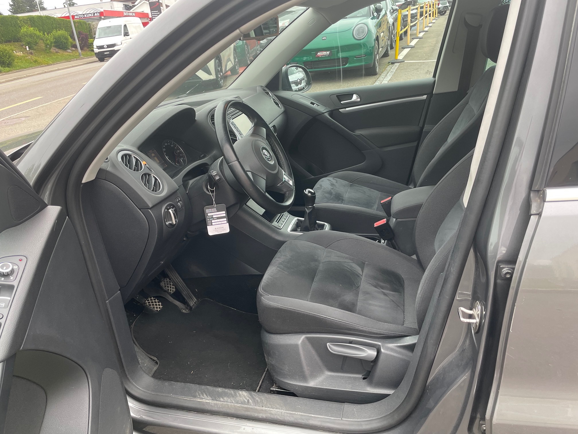 VW Tiguan 2.0TDI BMT — zdjęcie 15