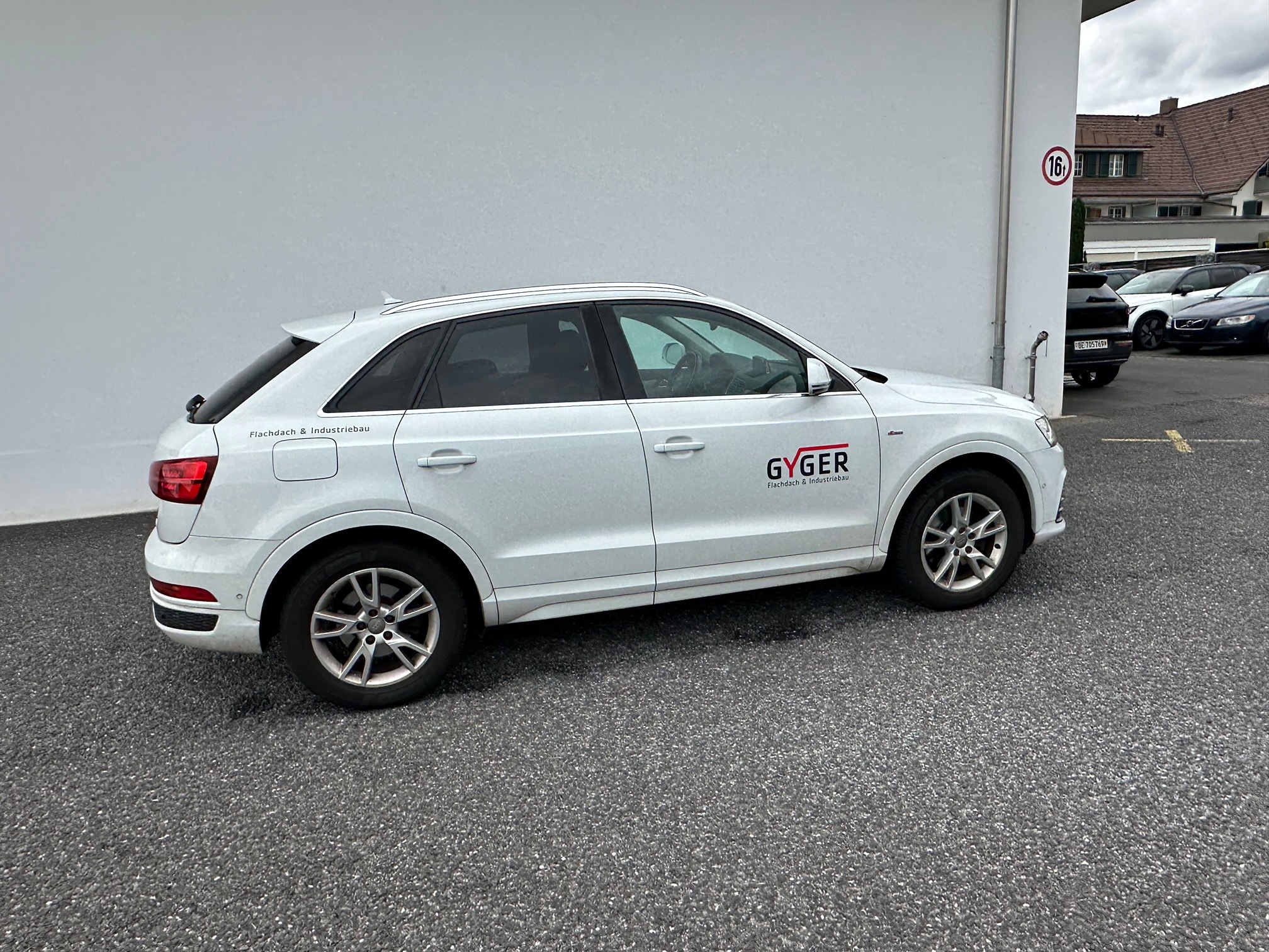 AUDI Q3 2.0TDI quattro — zdjęcie 3