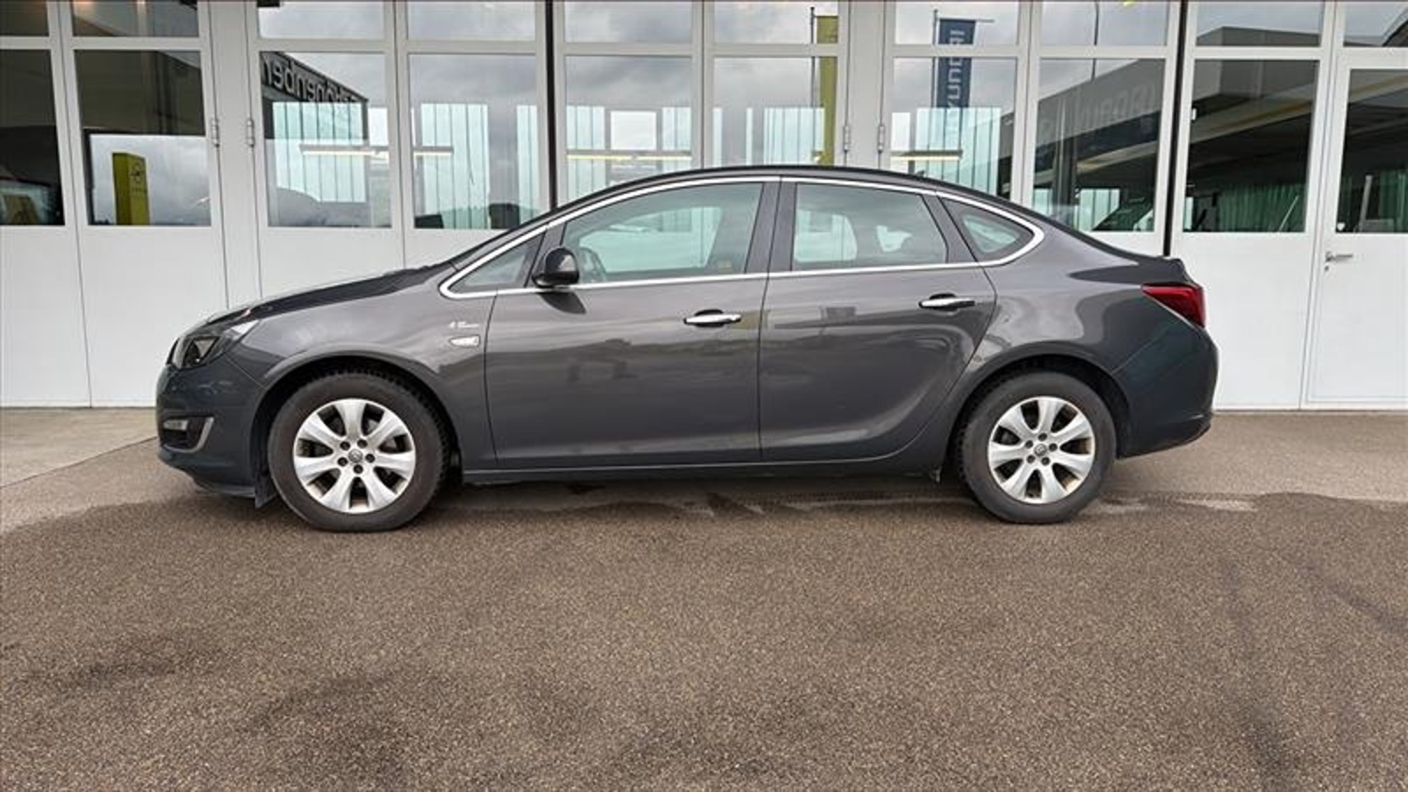 OPEL Astra J 14NET NB — zdjęcie 2