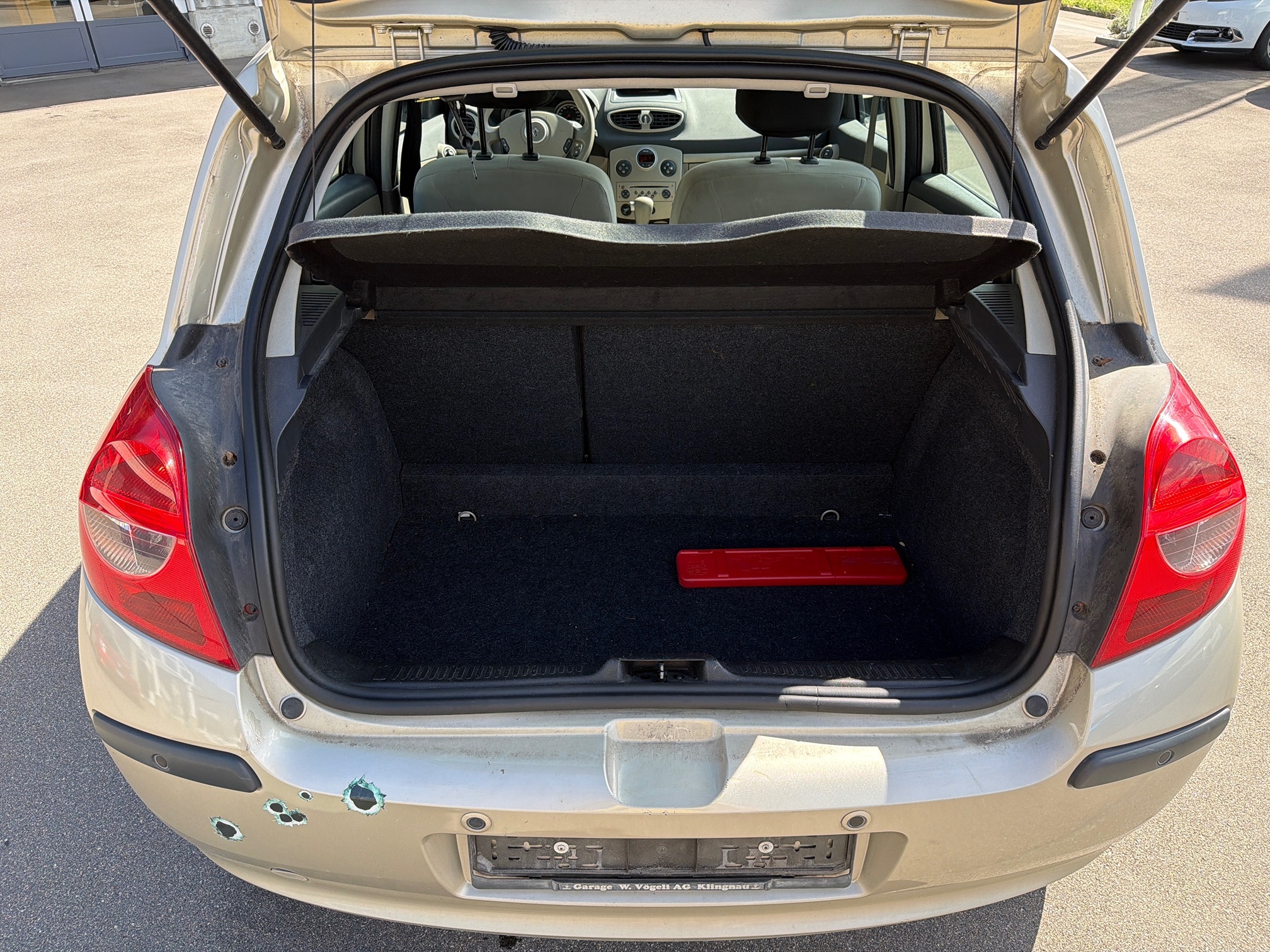 RENAULT Clio 1.6 16V — zdjęcie 13