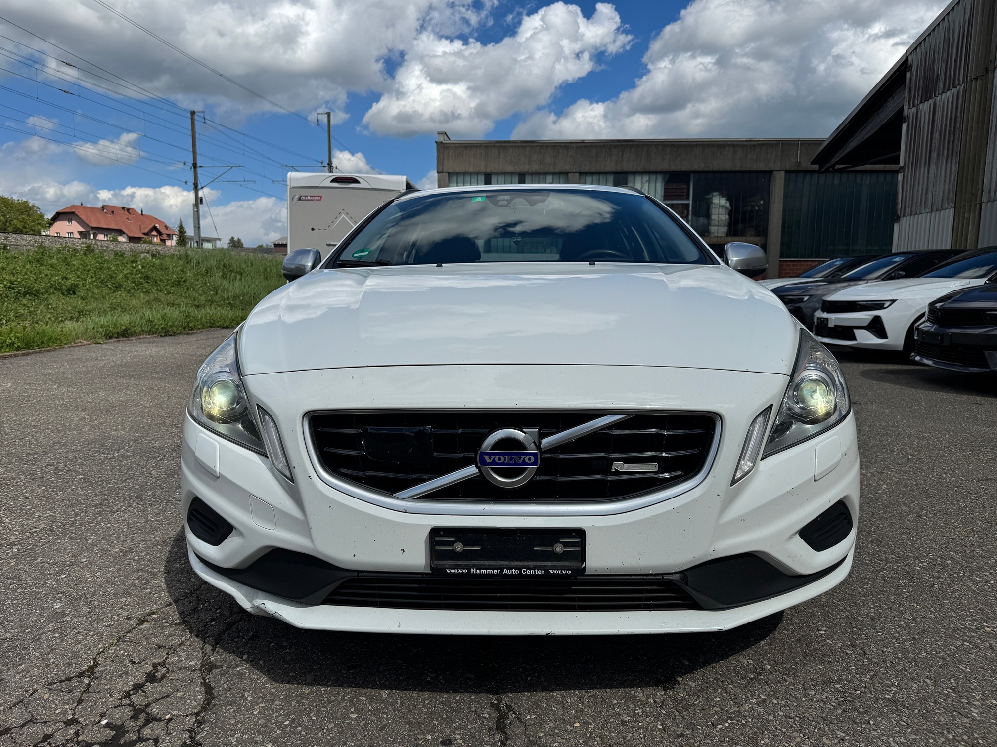 VOLVO V60 T5 R-Design — zdjęcie 2