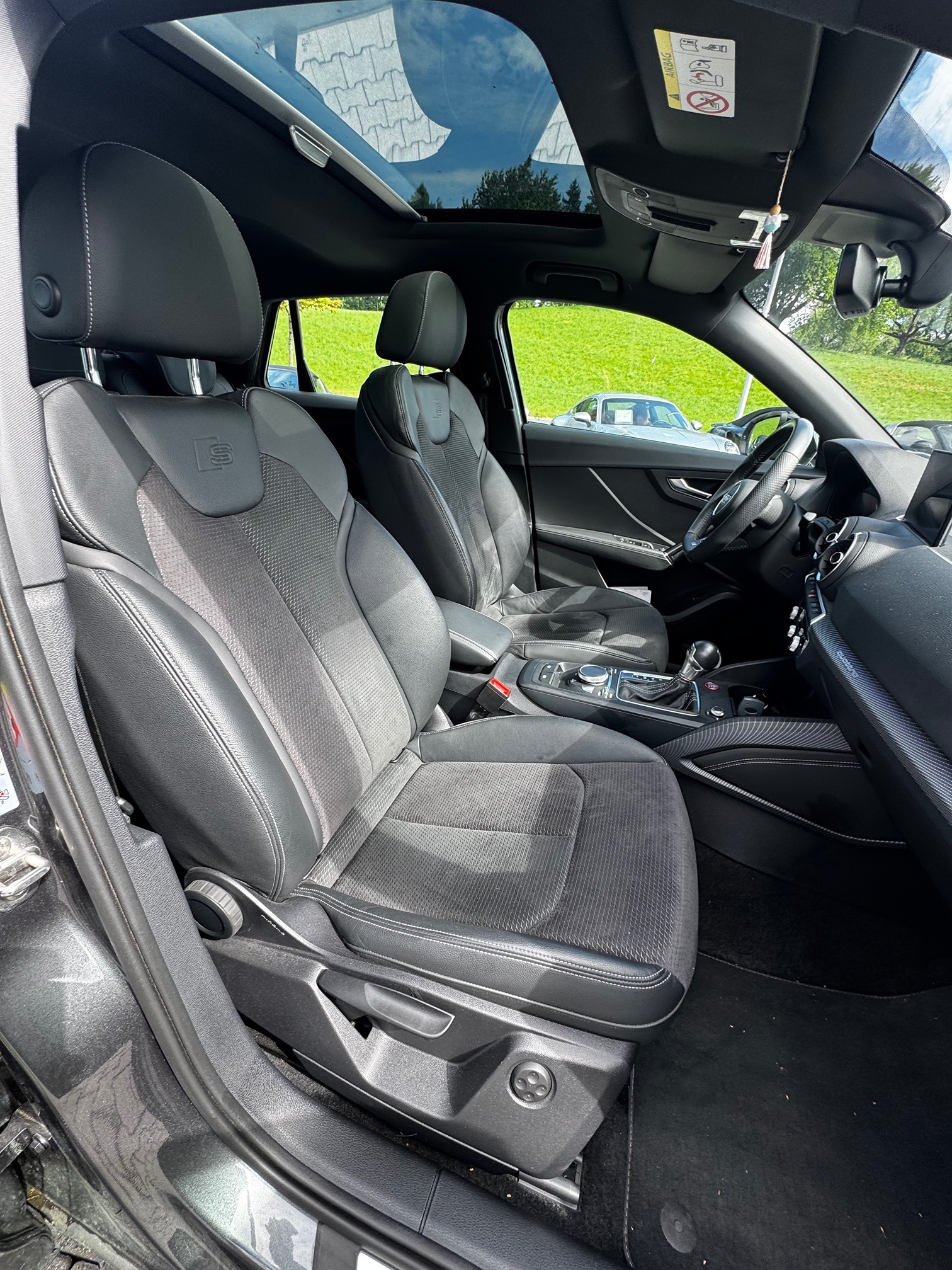 AUDI SQ2 qu — zdjęcie 11
