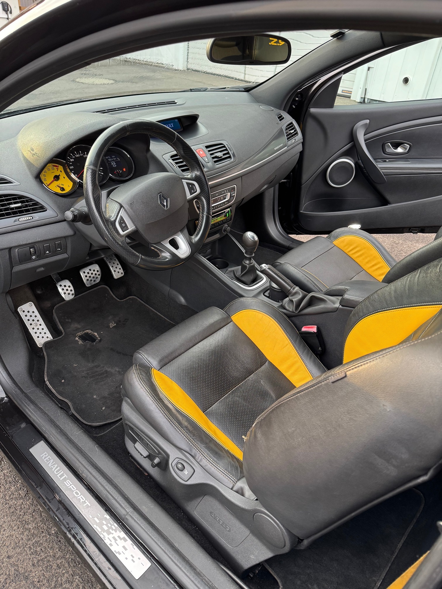 RENAULT Megane RS — zdjęcie 11