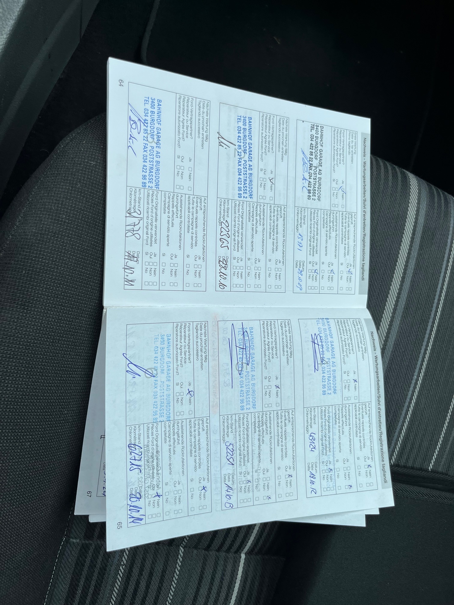 FORD Focus 1.6i 16V — zdjęcie 13