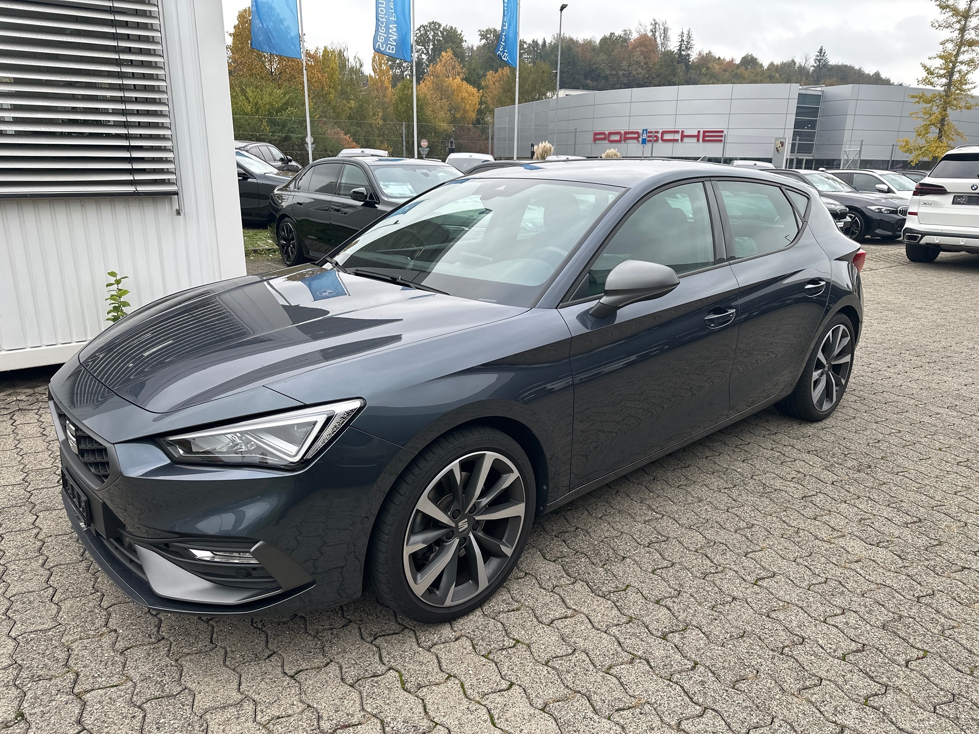 SEAT Leon 1.5 eTSI — zdjęcie 2