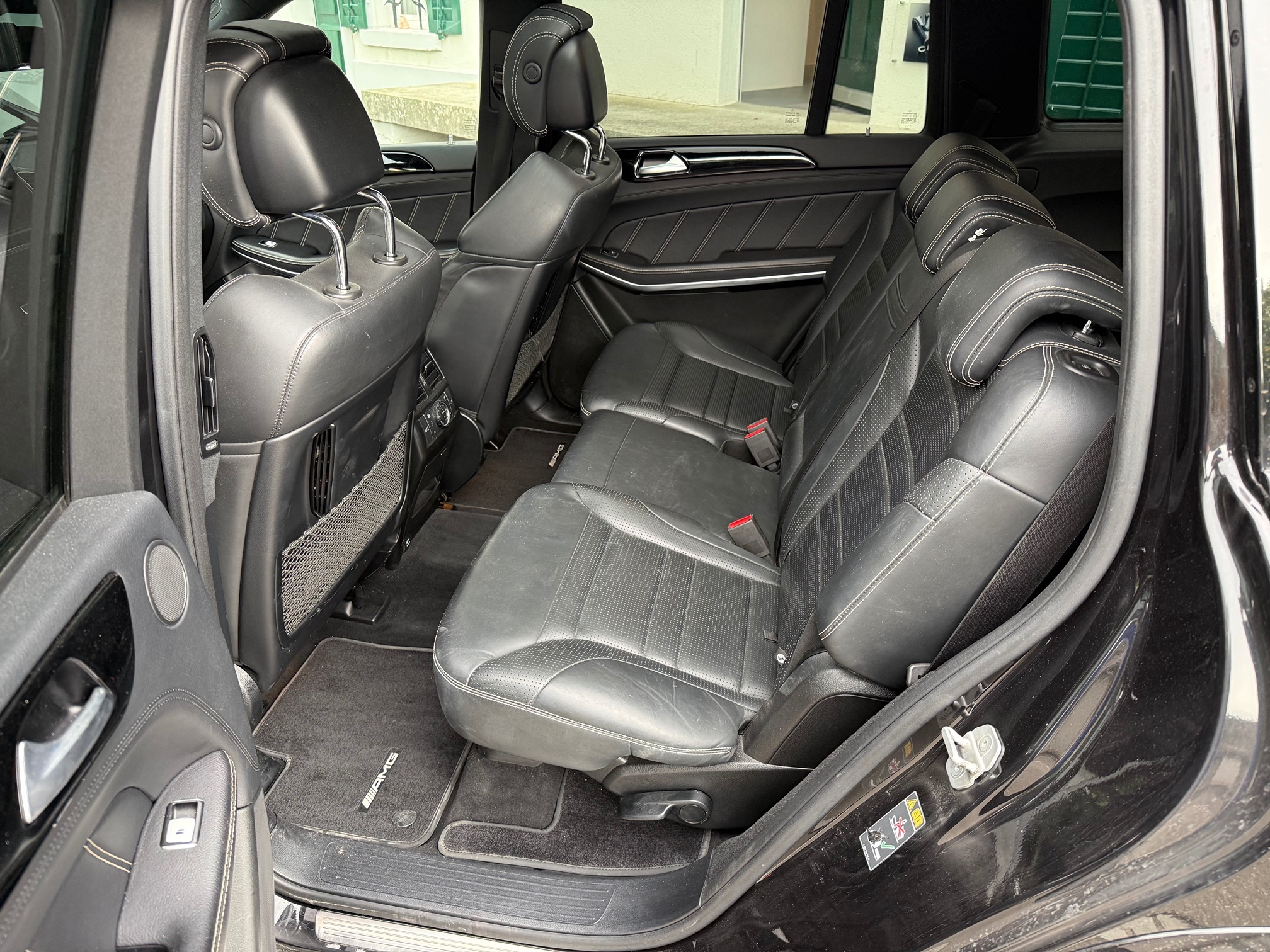 MERCEDES-BENZ AMG GLS 63 — zdjęcie 12