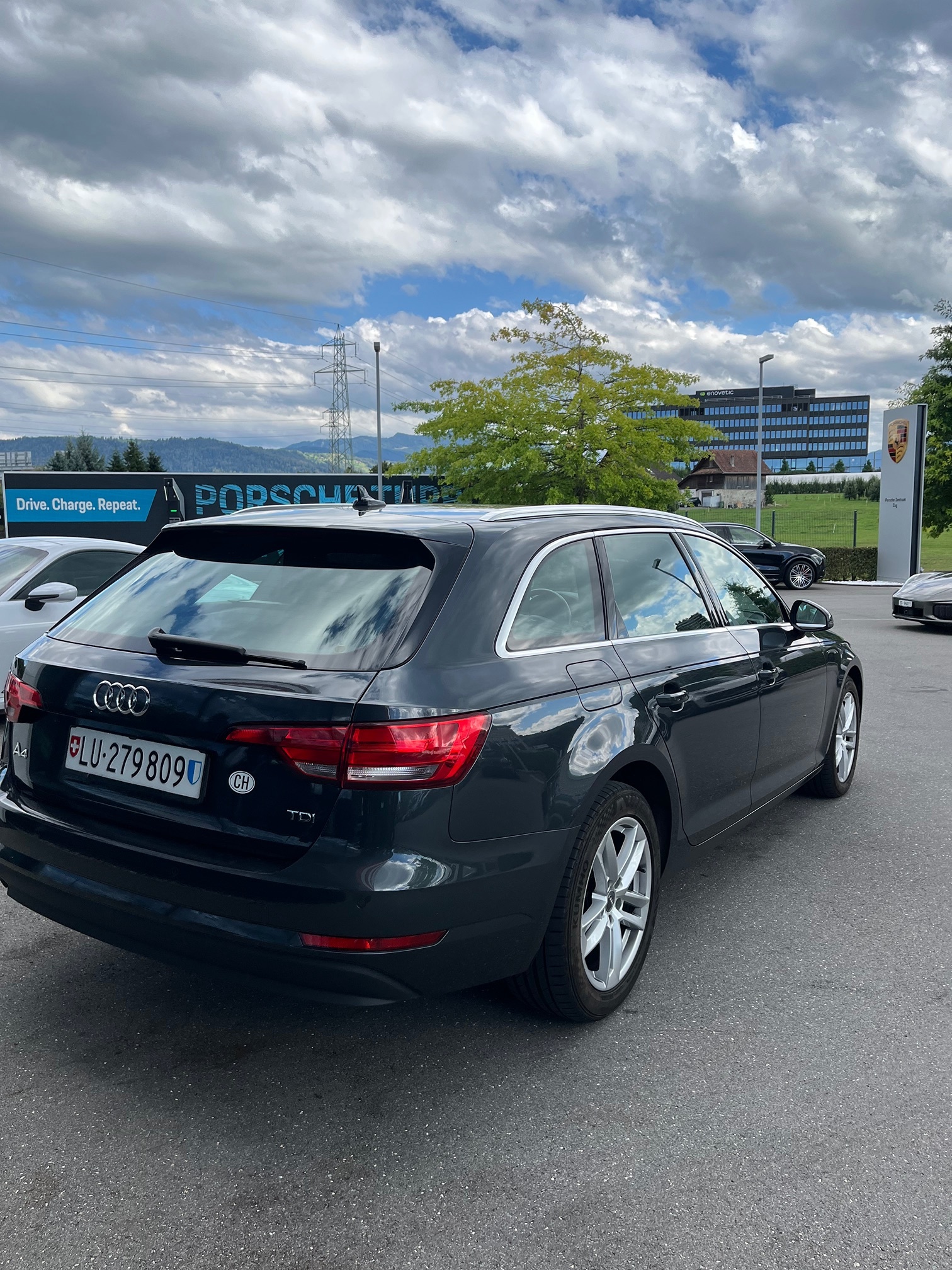 AUDI A4 Av. 2.0TDI — zdjęcie 13