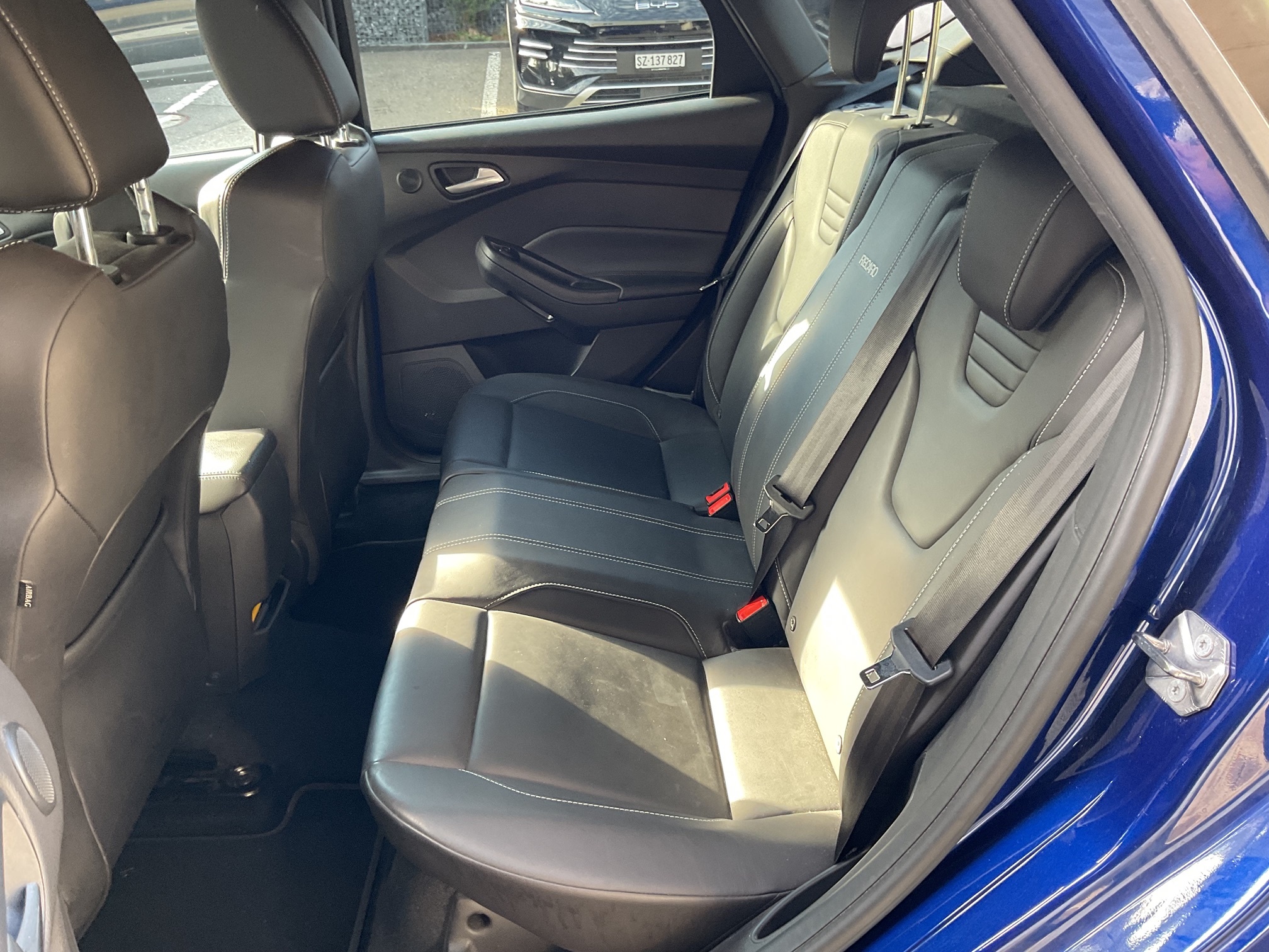 FORD Focus ST 2.0 TDCi — zdjęcie 14