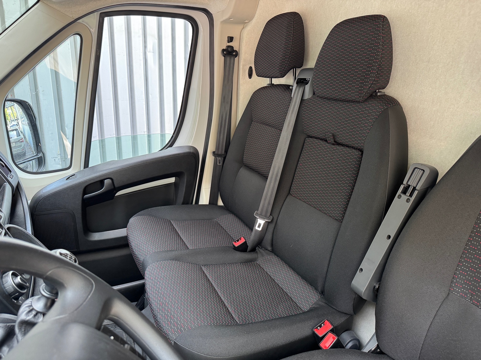 PEUGEOT Boxer BlueHDi — zdjęcie 14