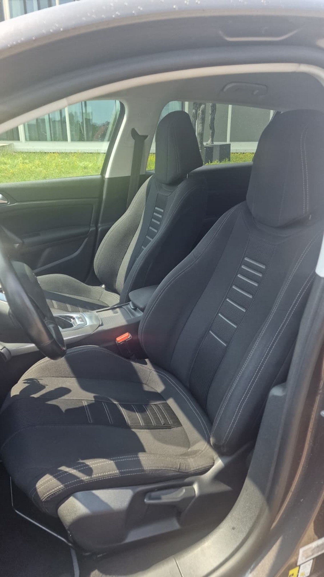 PEUGEOT 308 1.6HDi SST — zdjęcie 7
