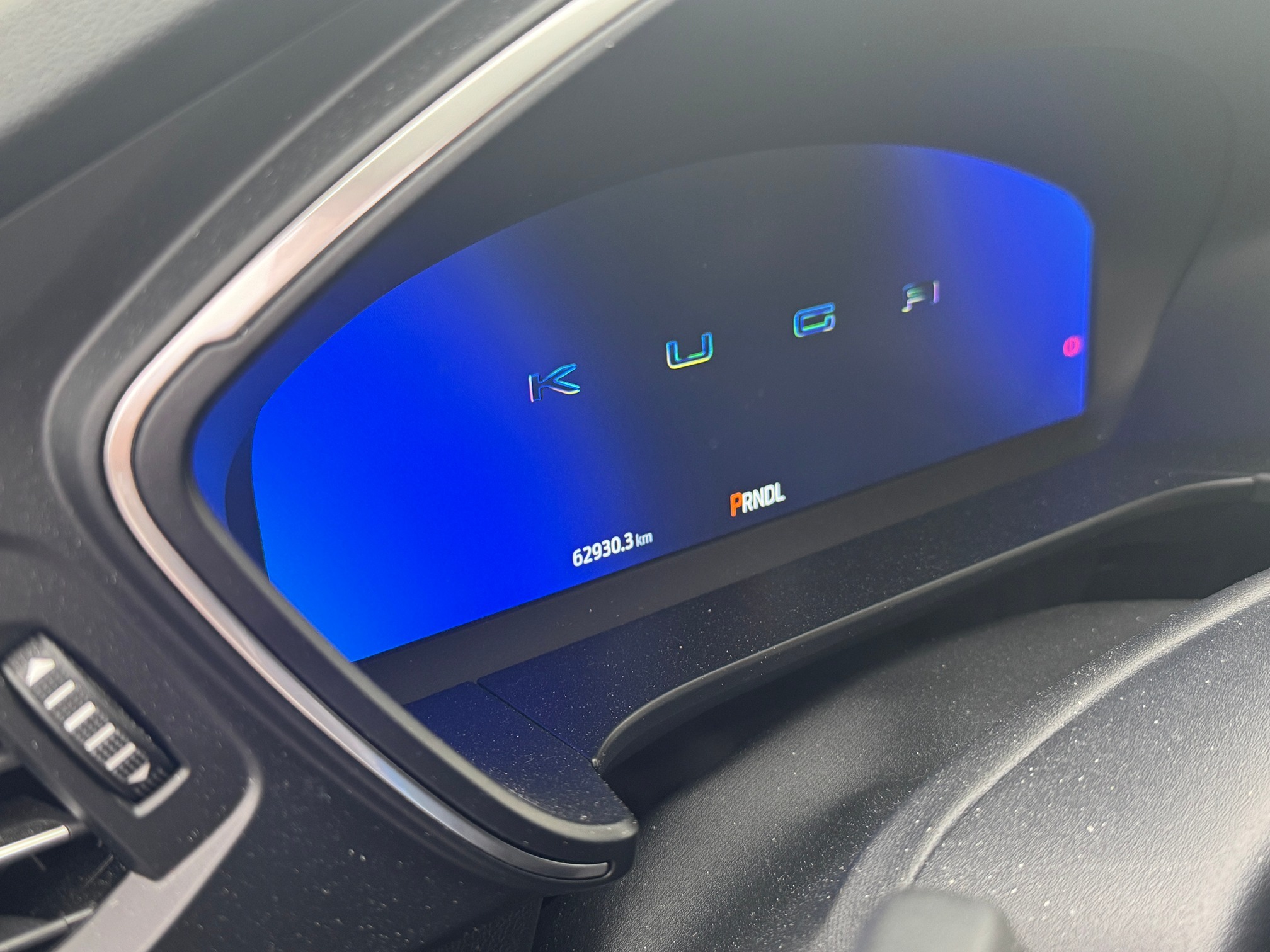FORD Kuga — zdjęcie 7