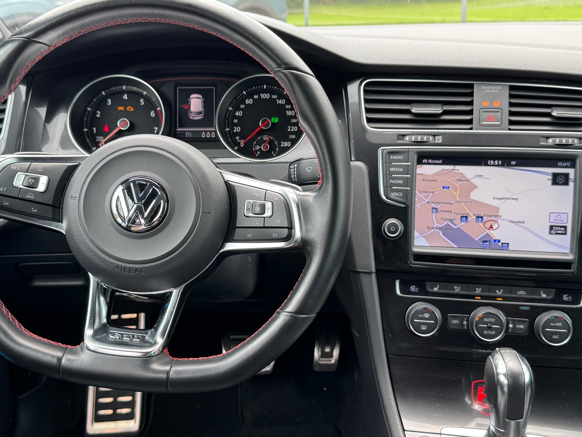 VW GOLF VII 2.0GTI 5 — zdjęcie 8