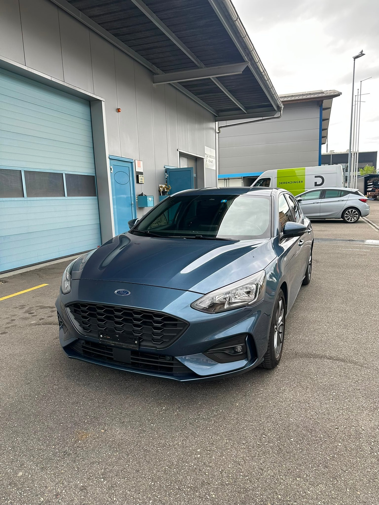 FORD Focus 1.0 SCTi — zdjęcie 1