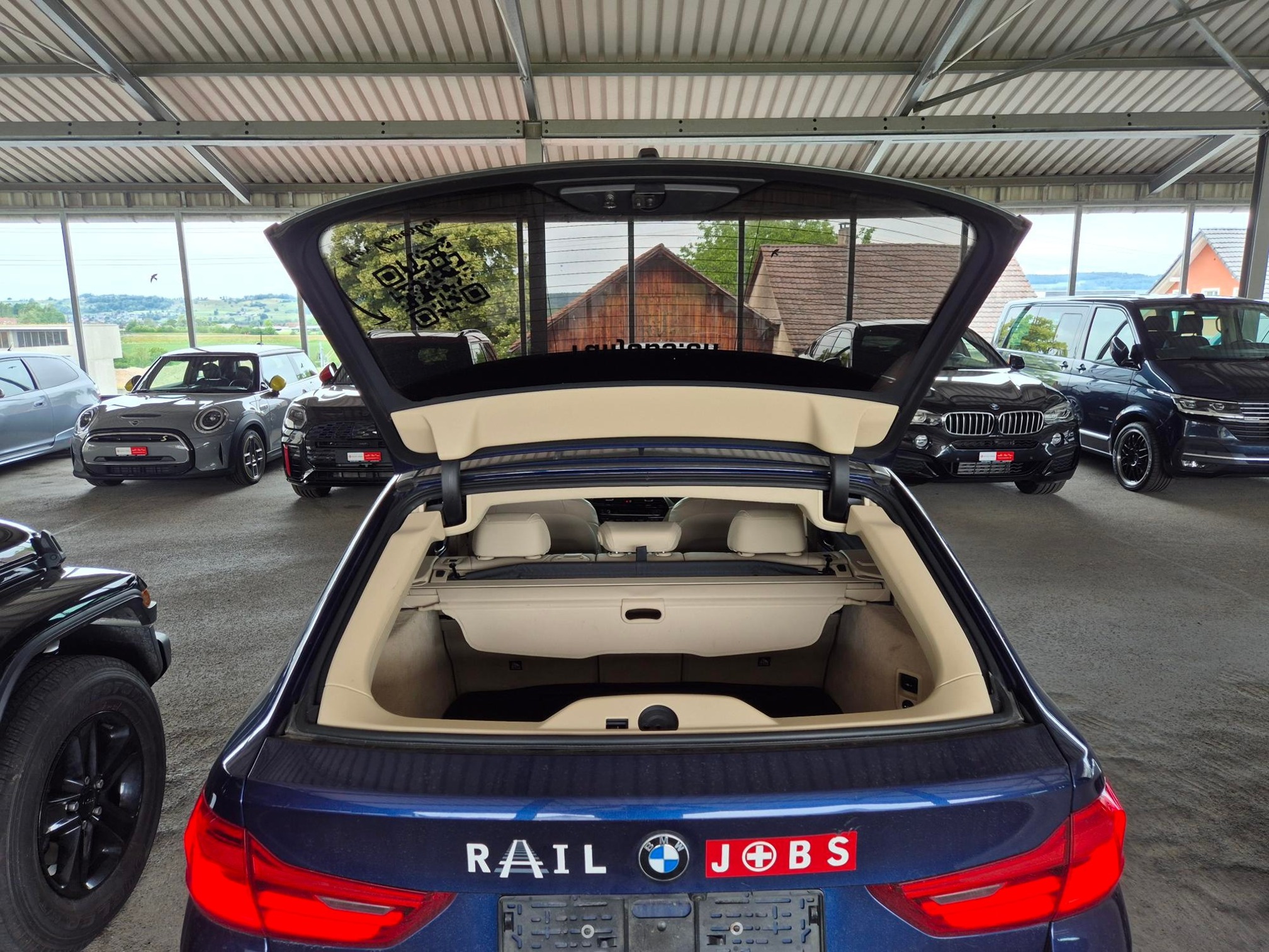 BMW 520d xDrive Luxury — zdjęcie 8