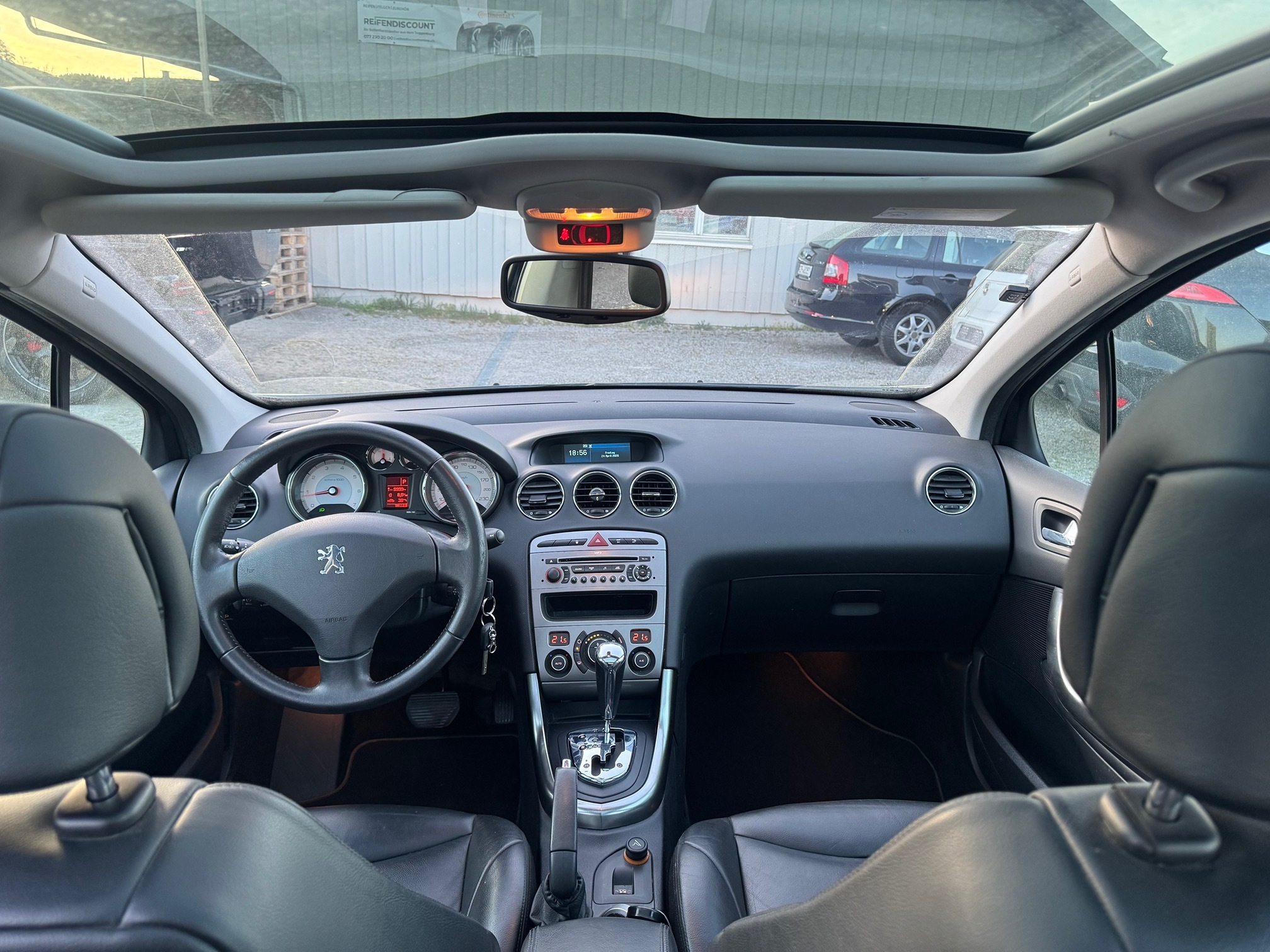 PEUGEOT 308 1.6i Turbo — zdjęcie 5