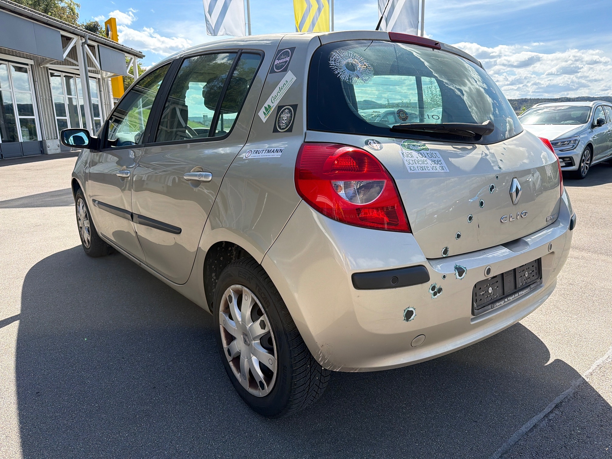 RENAULT Clio 1.6 16V — zdjęcie 3