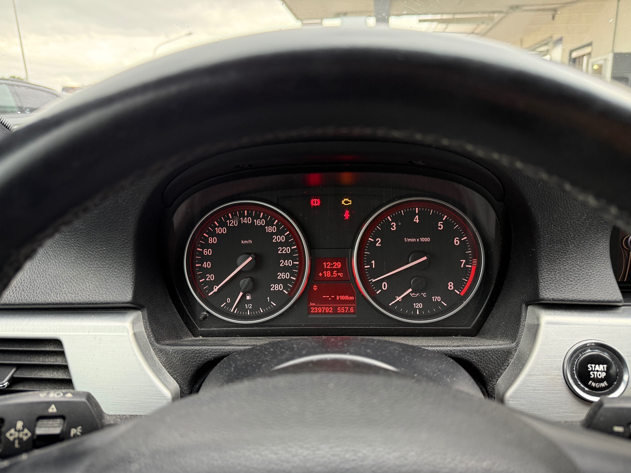 BMW 325i xDrive Coupé — zdjęcie 14