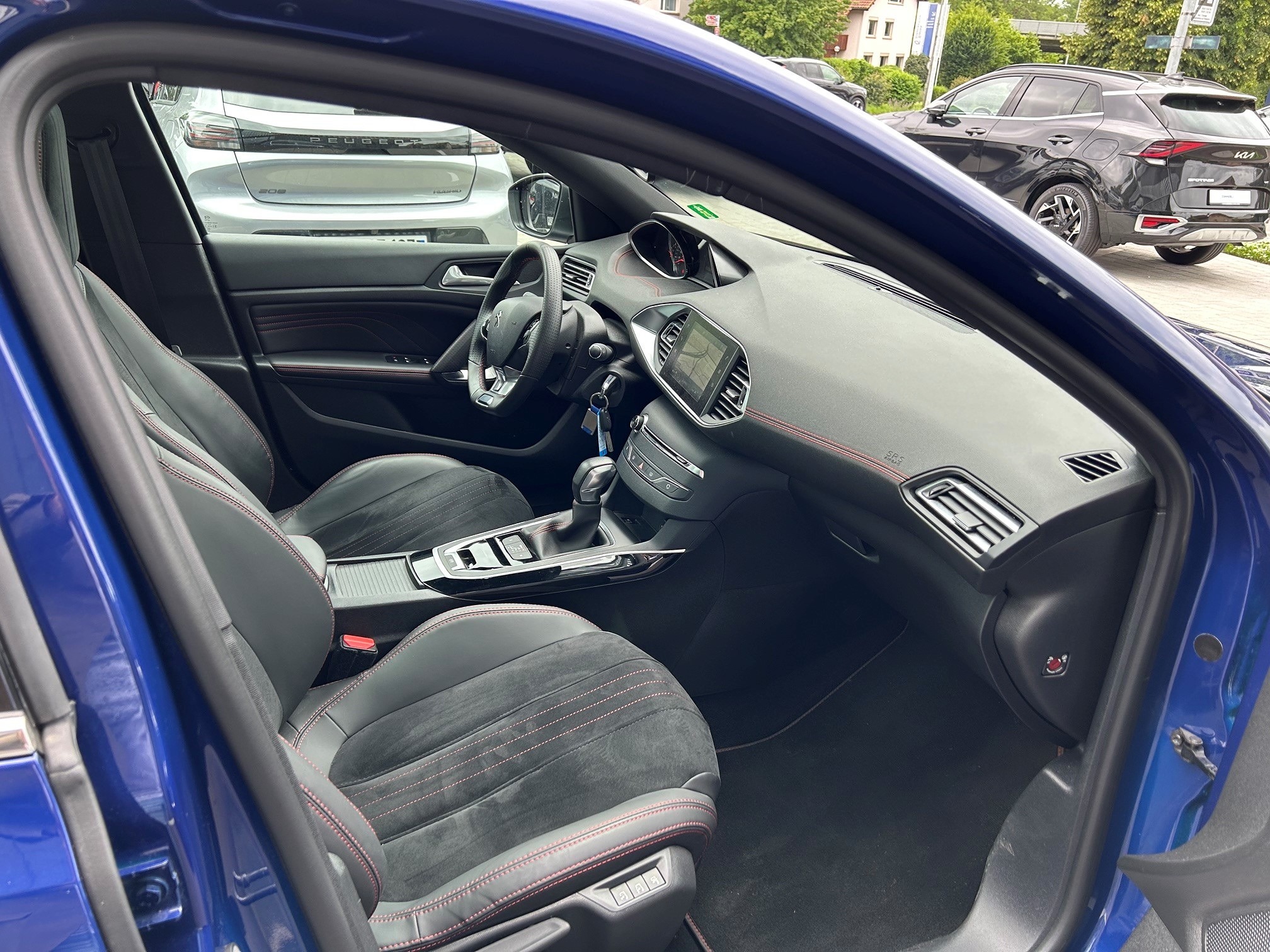 PEUGEOT 308 1.2i STT GT Line — zdjęcie 7